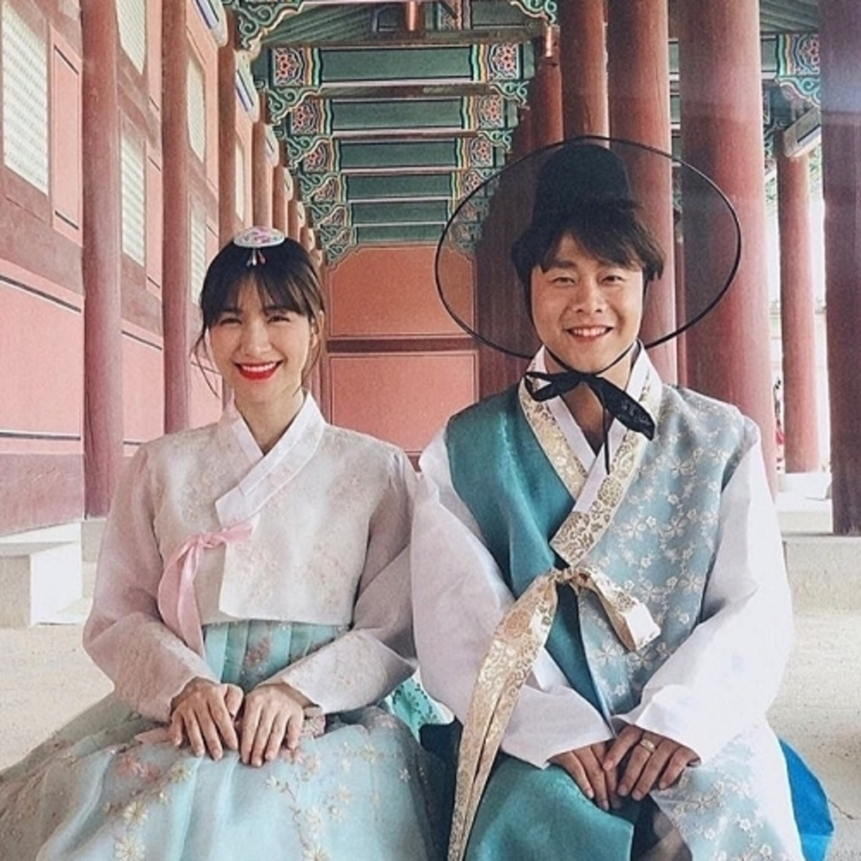 Chồng cũ Hòa Minzy hiếm hoi lộ diện bảnh bao, lấy lại phong độ sau hơn 5 tháng tan vỡ hôn nhân episode artwork