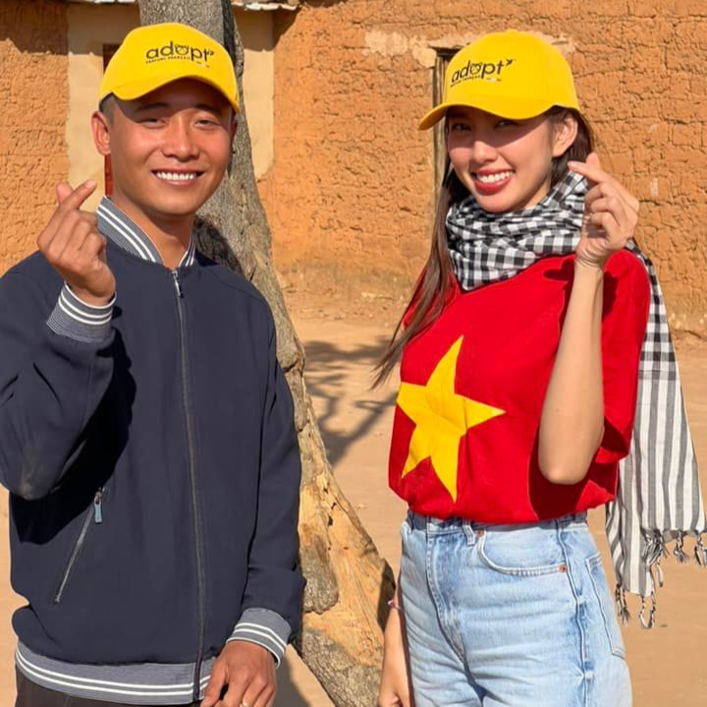 Quang Linh Vlog đạt thành tựu lớn trong sự nghiệp, Thùy Tiên liền có hành động chúc mừng đặc biệt? episode artwork