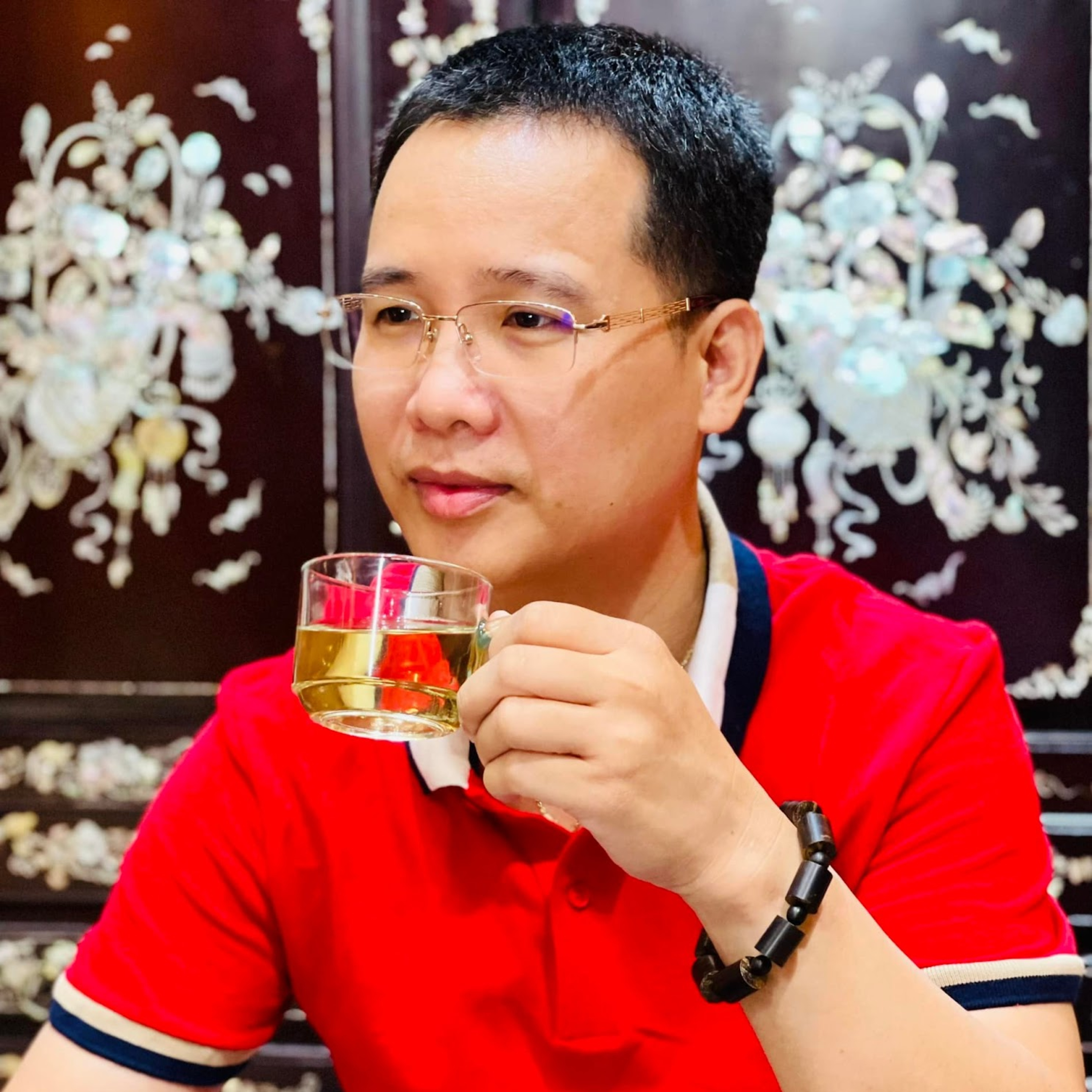Nhà báo Hoàng Nguyên Vũ: "Luật nào cấm ông hiệu trưởng Đại học Kinh tế không được mặc áo nhung" episode artwork