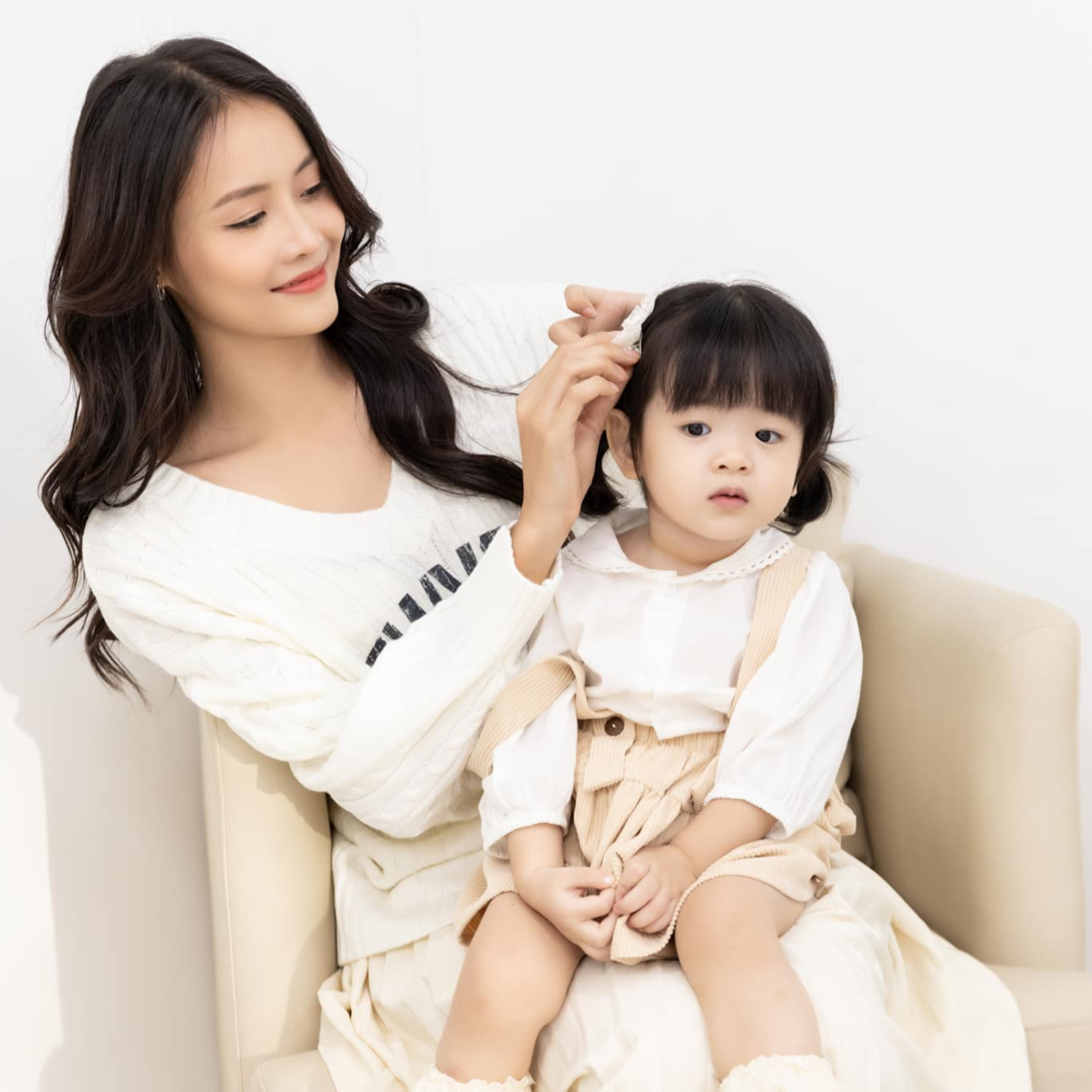 HOT: Bạn trai “bí mật” Trương Mỹ Nhân lộ diện, còn khoe con gái 2 tuổi đây này! episode artwork