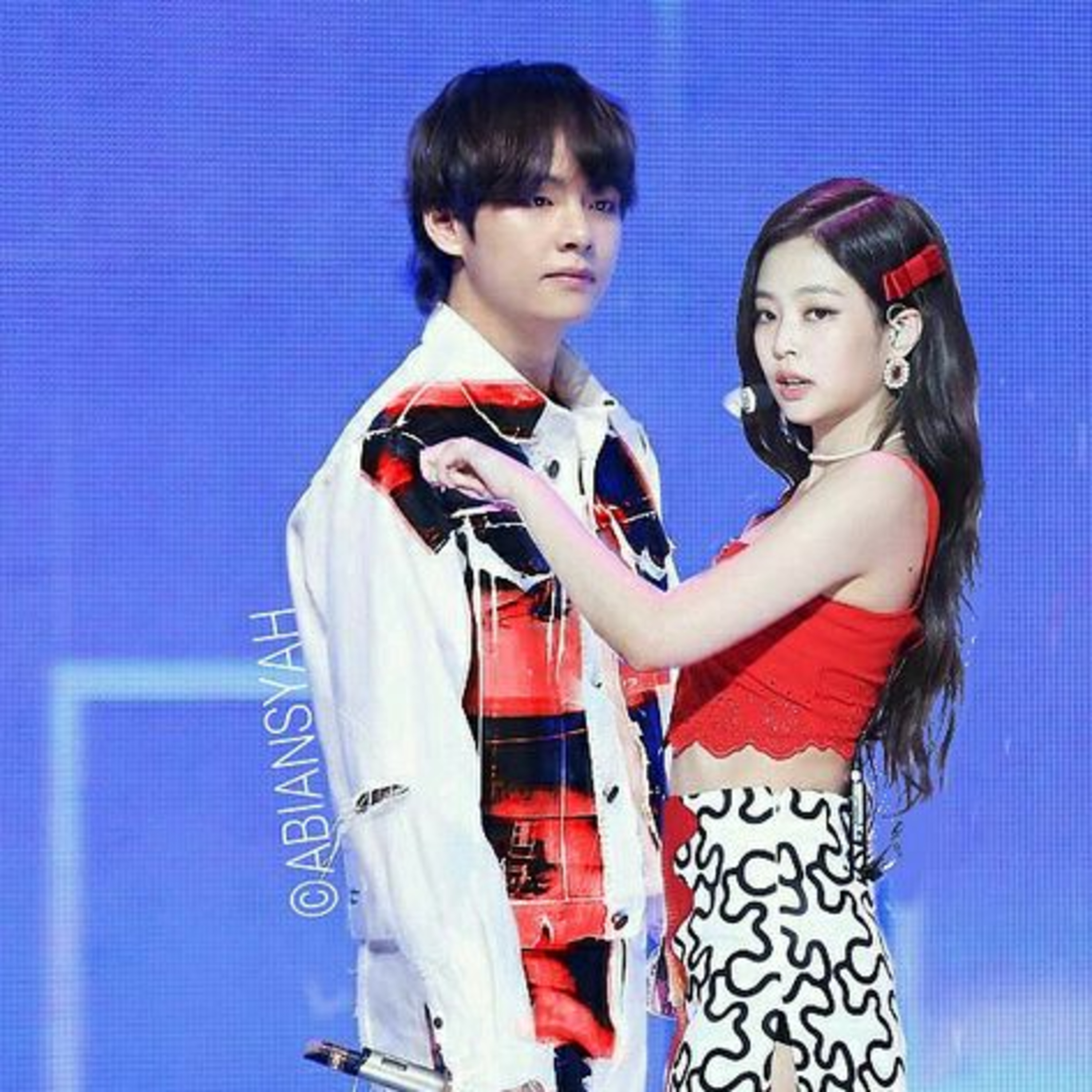 V (BTS) và Jennie trốn đi hẹn hò trước thềm BLACKPINK comeback? episode artwork