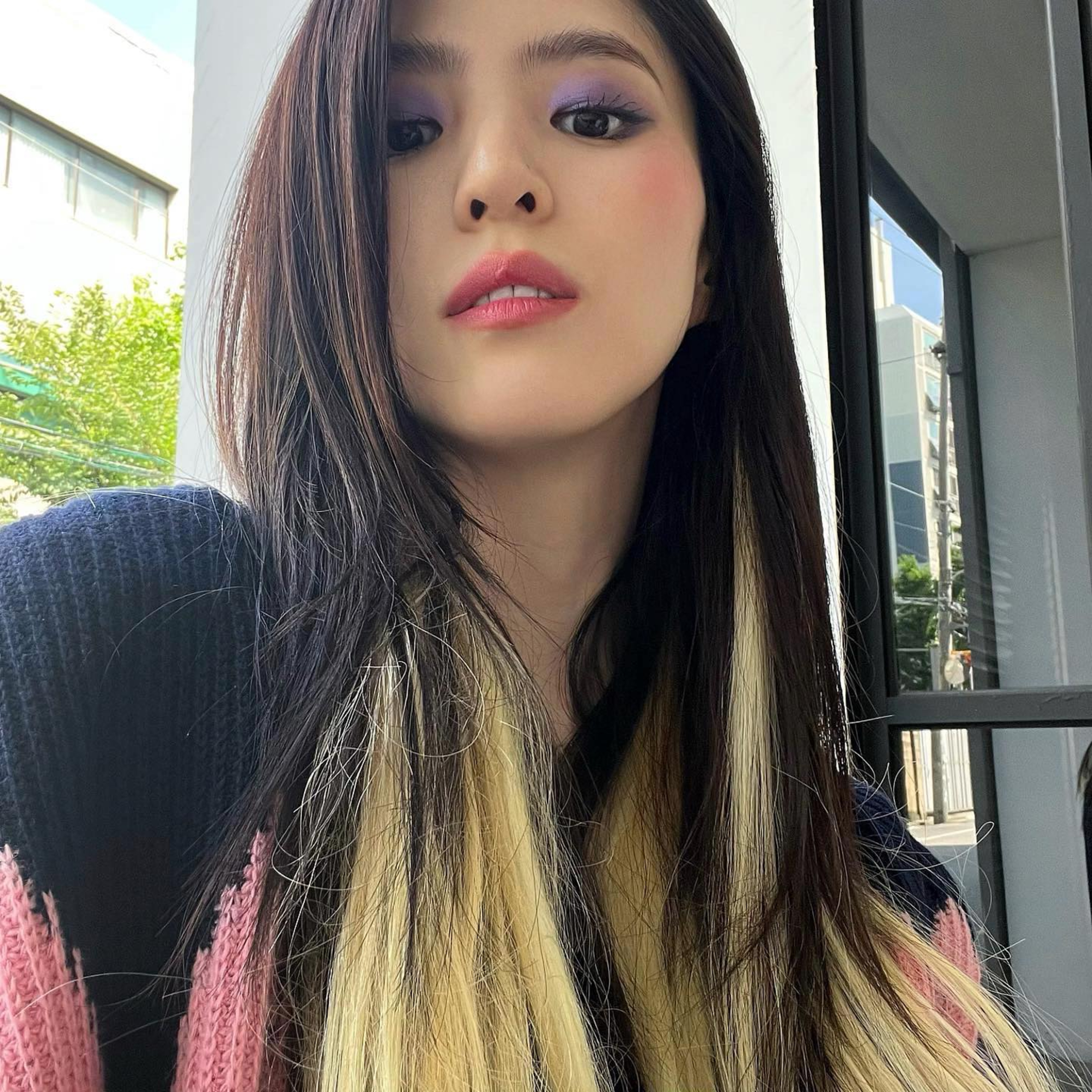 Han So Hee chấn thương gần mắt khi quay cảnh hành động cấp độ cao, có thể phải phẫu thuật  episode artwork