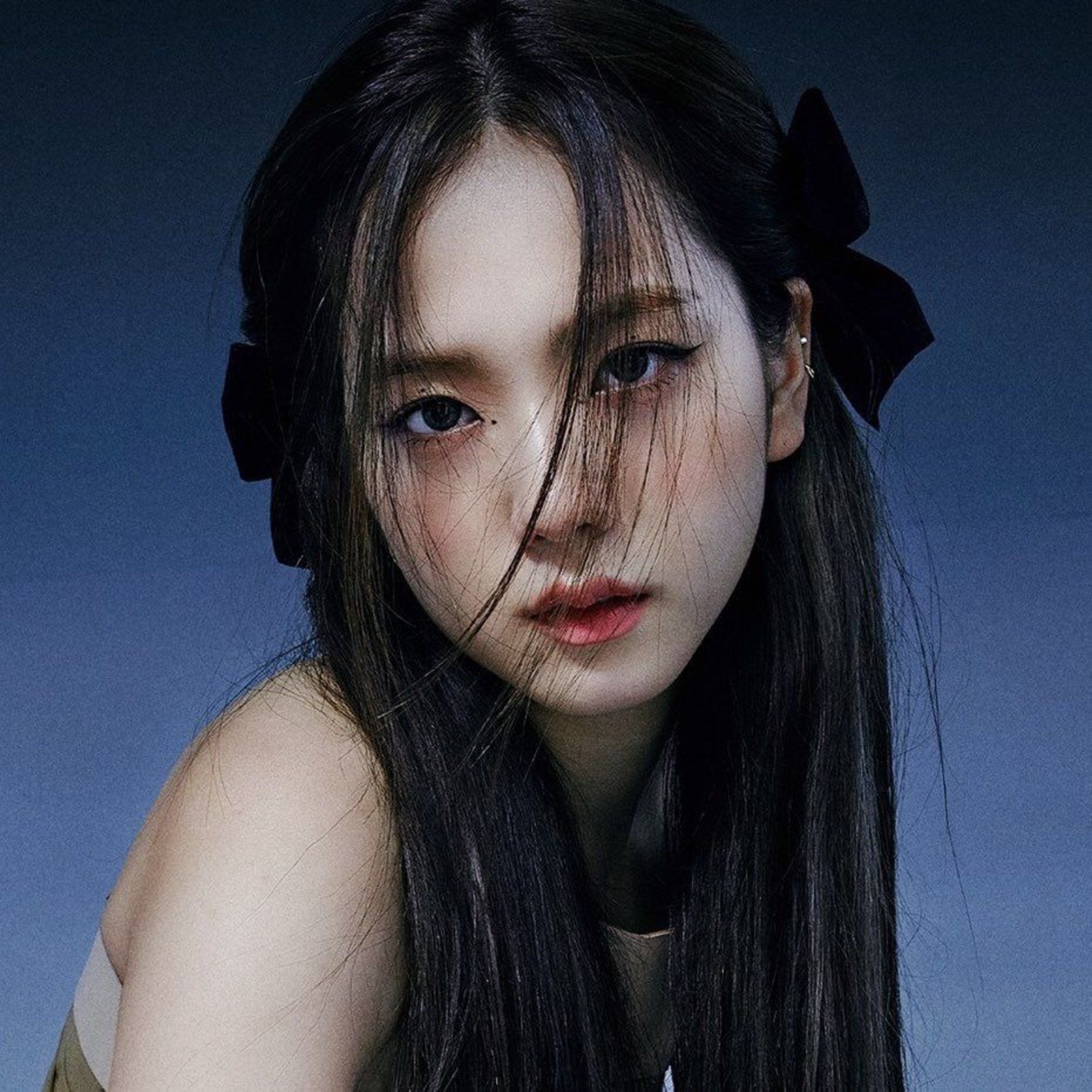 BTS - BLACKPINK cùng xuất hiện tại sự kiện: Người được săn đón, người trốn ống kính bất thường episode artwork