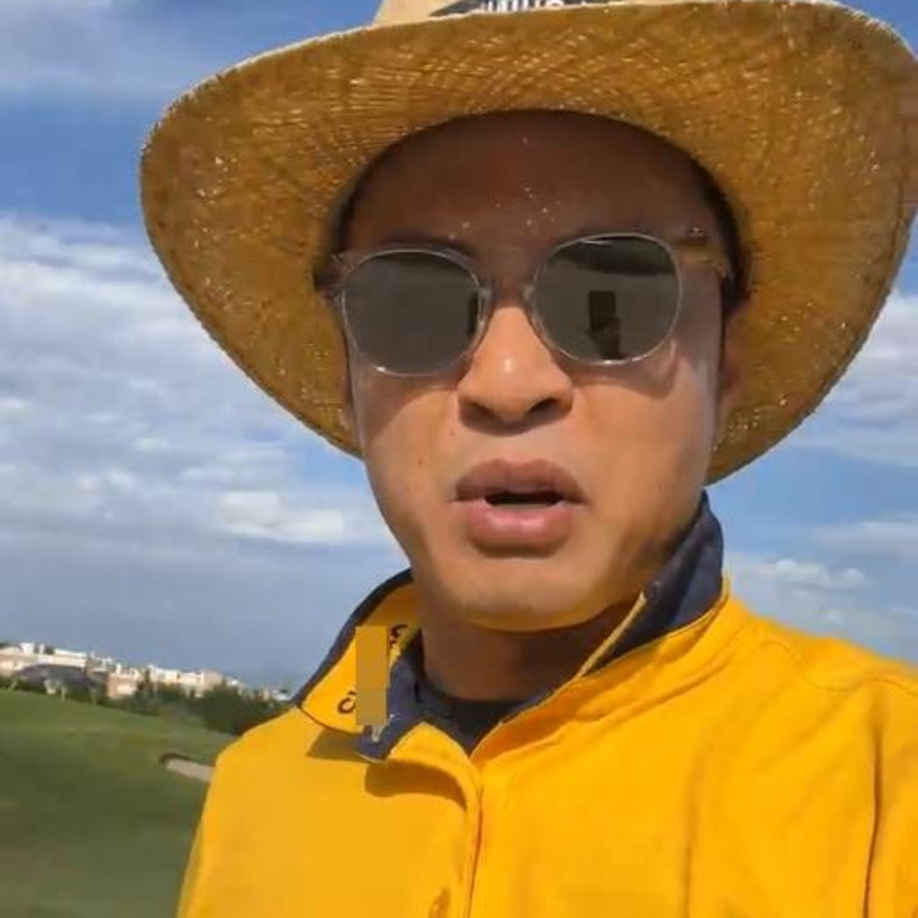 Đạo diễn "Thương ngày nắng về" ẩn ý Hồng Đăng "đi xa để trở về", ngày hồi hương không còn xa? episode artwork