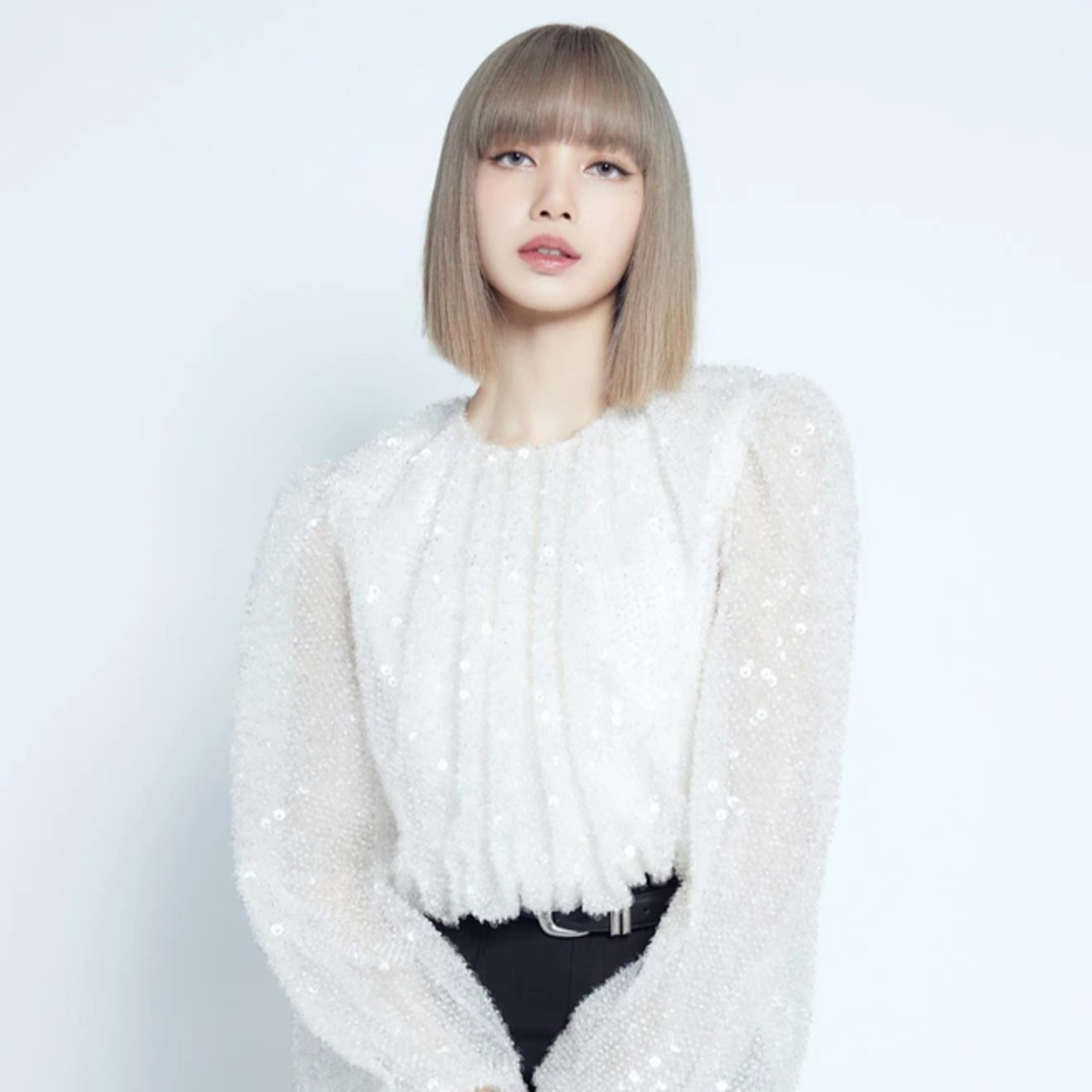 Lisa (BLACKPINK) bị “bóc sạch” tính cách thật qua 7 điểm trên gương mặt: Lộ 1 khuyết điểm chí mạng episode artwork