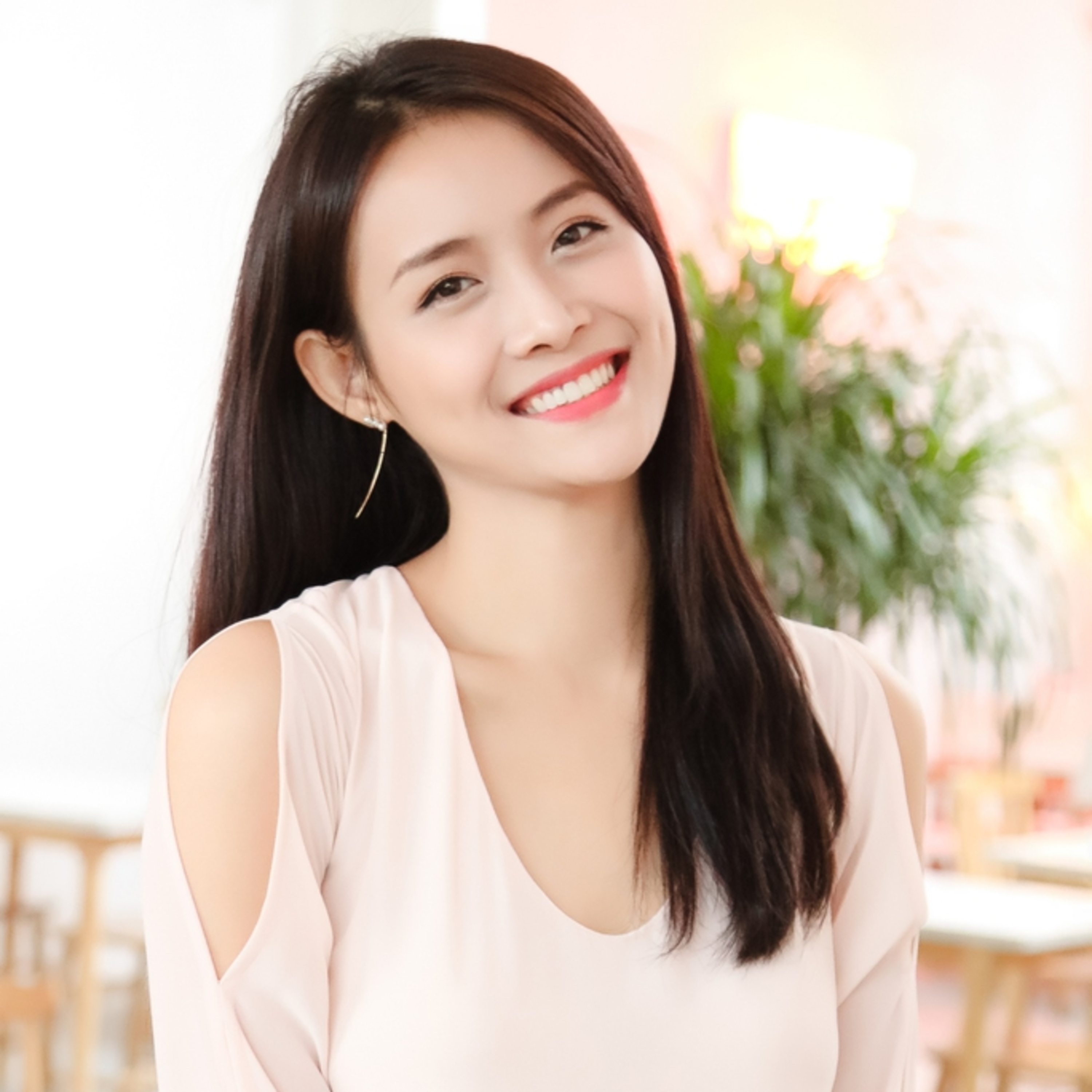 Trương Mỹ Nhân - Á hậu mê đóng phim, ở ẩn 2 năm sinh con trong bí mật và sự trở lại đầy lợi hại episode artwork