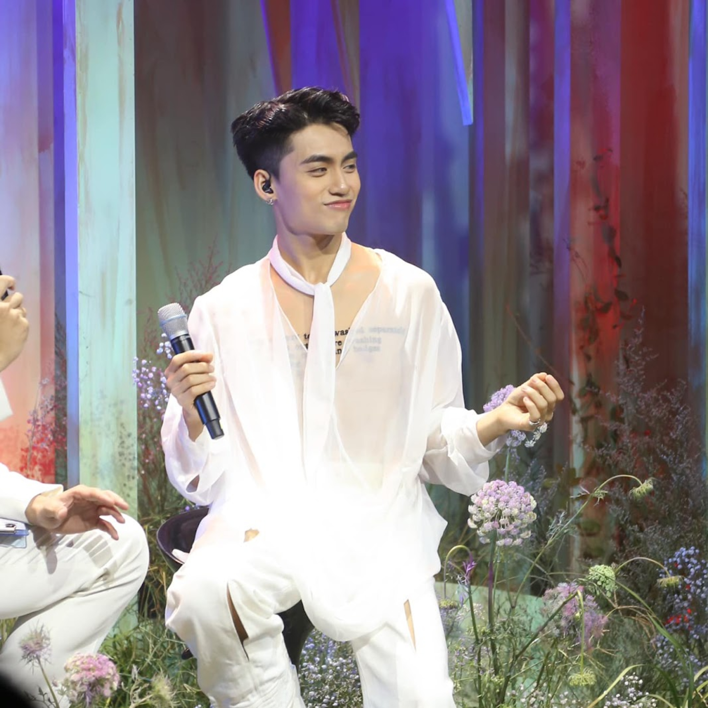 Em trai Sơn Tùng debut với nghệ danh MONO lập công ty riêng, dân tình liên tục “mỉa mai” episode artwork