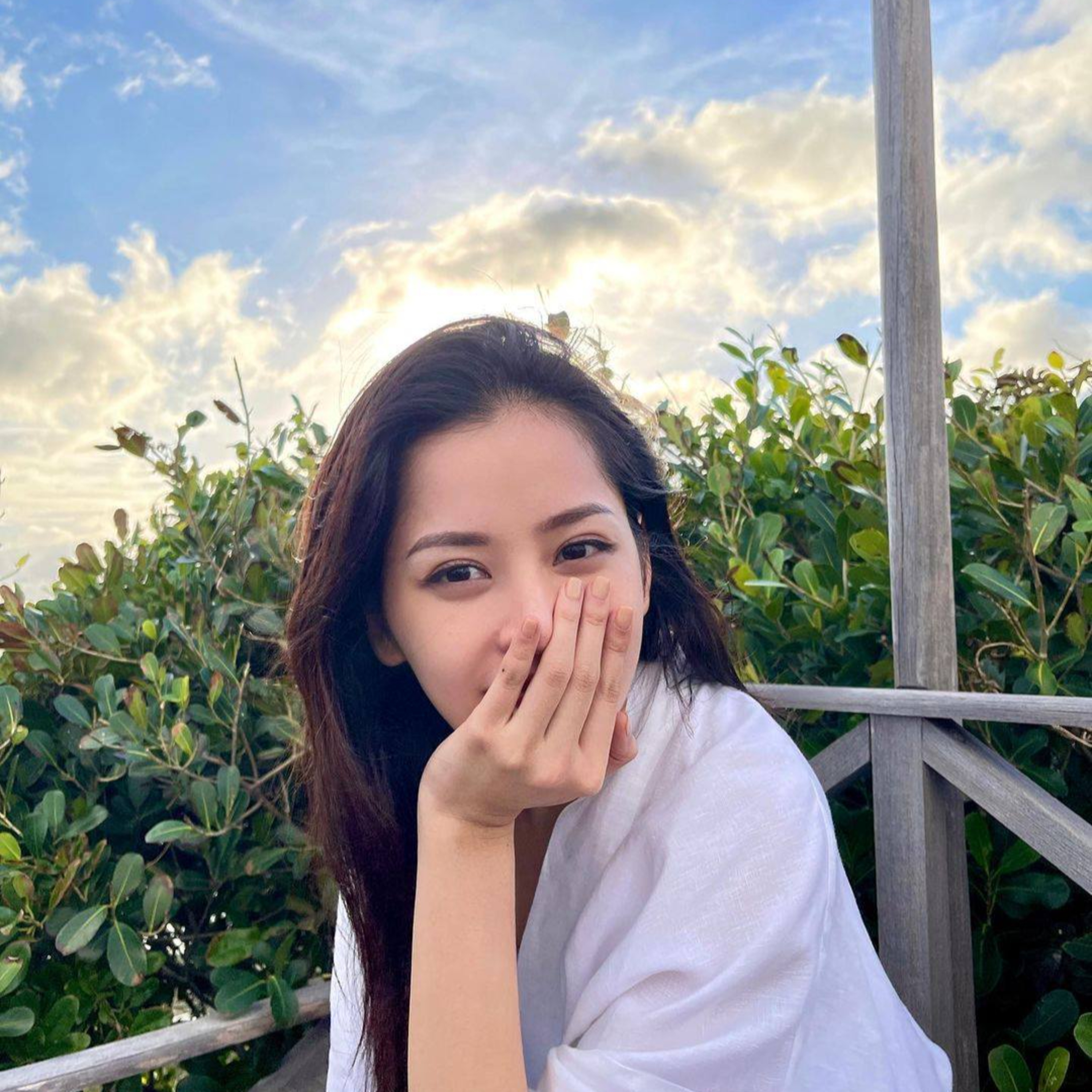 Chi Pu tung MV uốn éo, đầy cảnh ‘hot’ không giới hạn trẻ nhỏ: Muốn thành 'nữ hoàng giải trí' thế hệ mới episode artwork