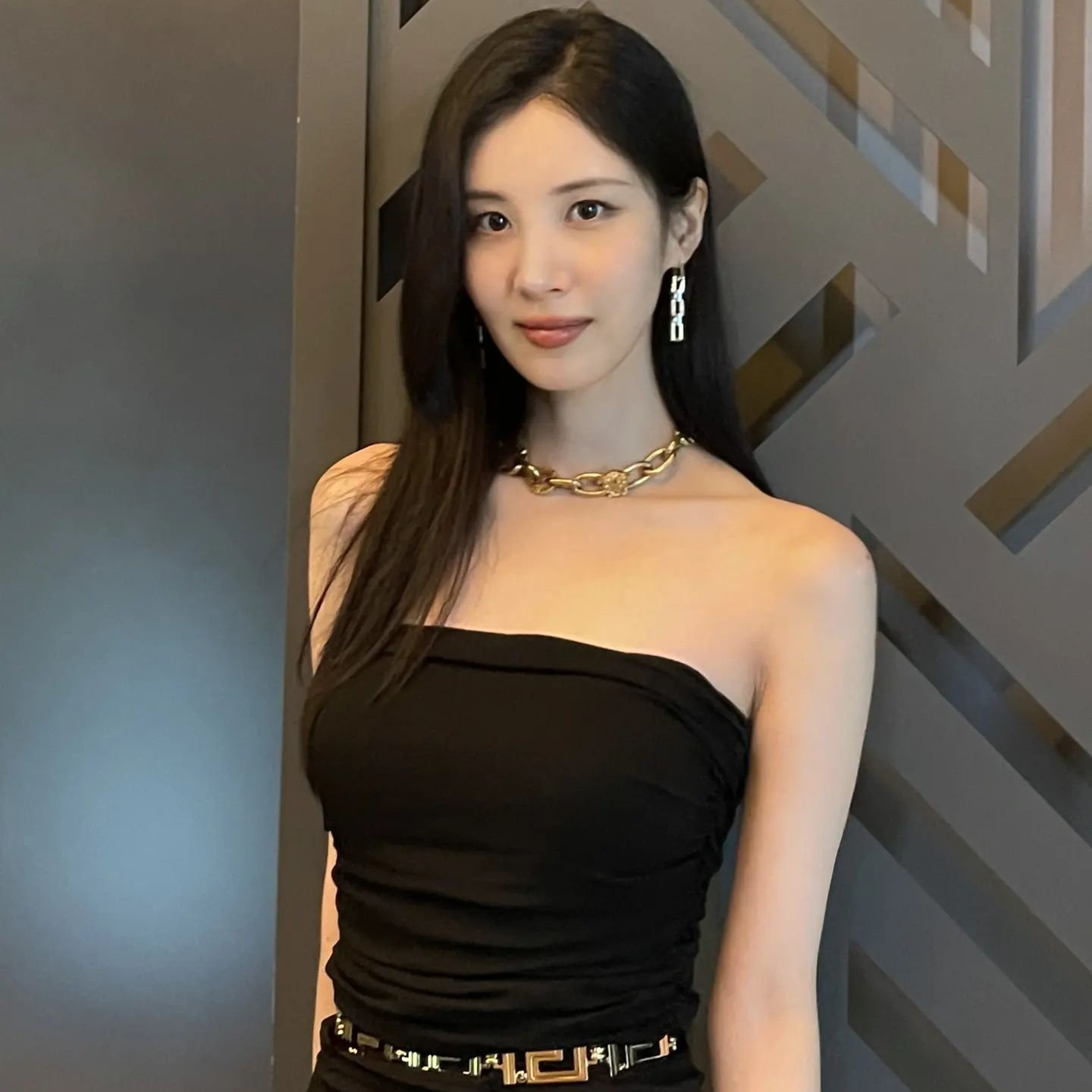 Seohyun mắc Covid-19, SNSD hủy bỏ lịch trình, Jessica sung sướng “ngồi trên đống tiền” ở Trung Quốc episode artwork