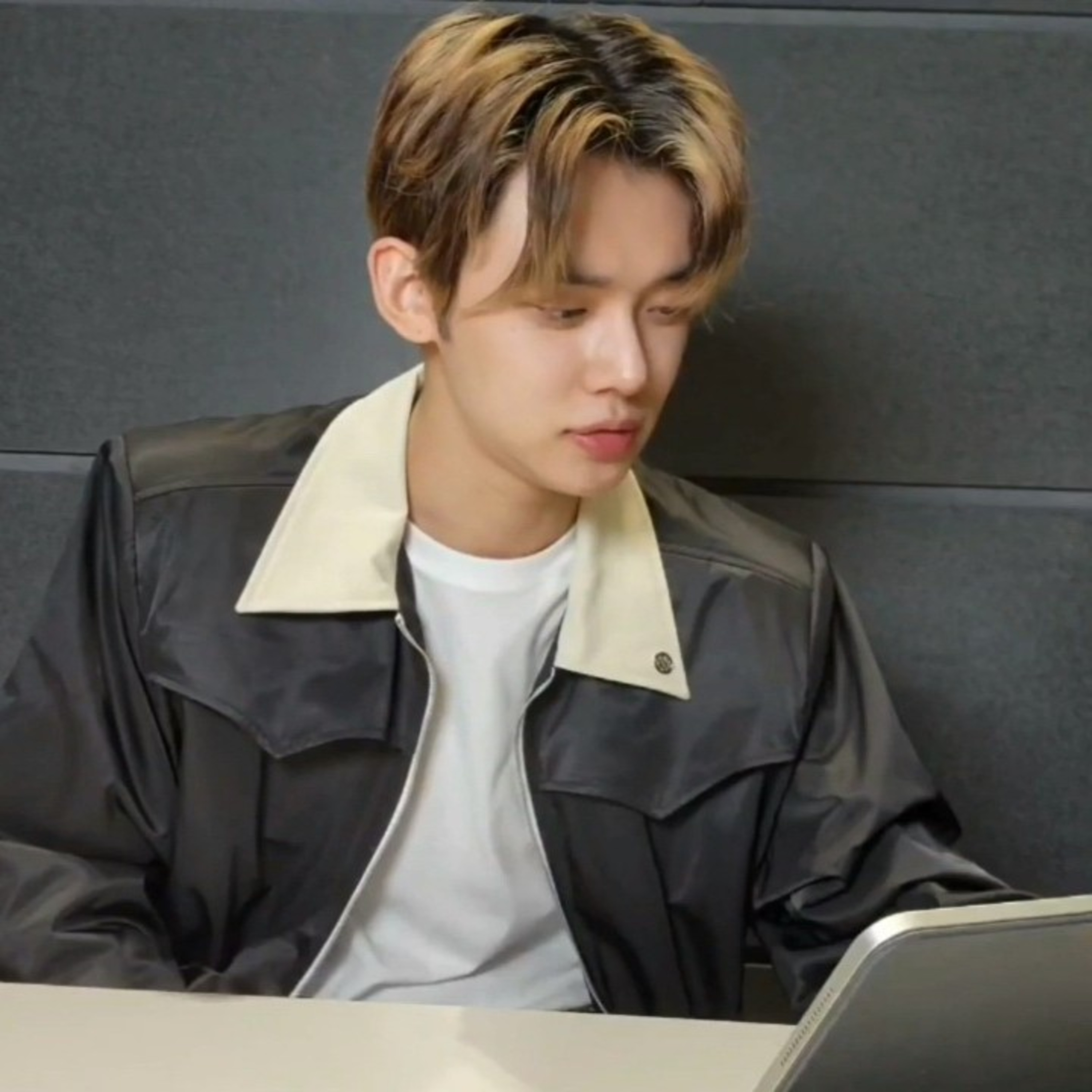 Yeonjun VLive 010522 episode artwork