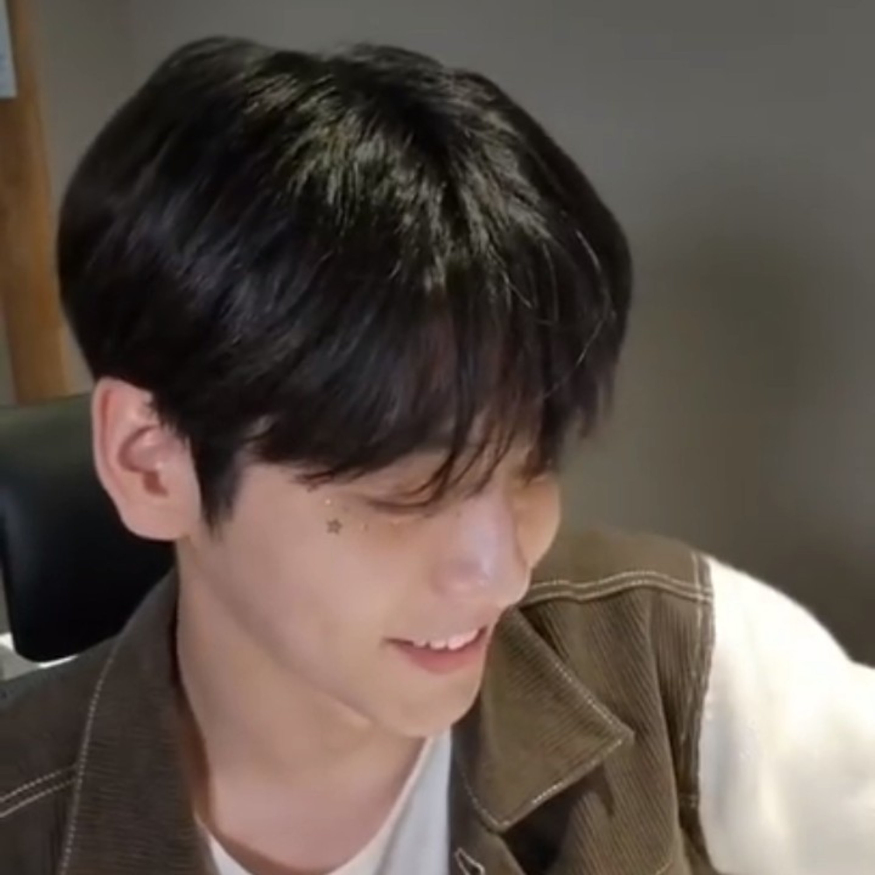 Soobin VLive 020422 episode artwork