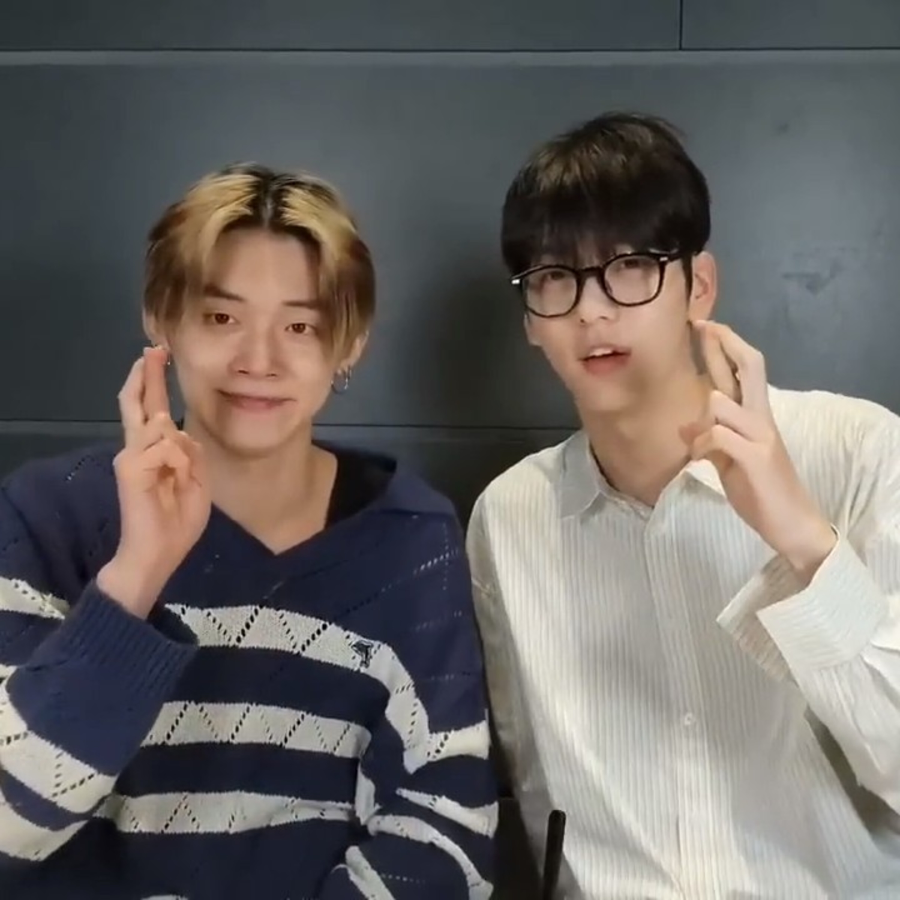 Yeonbin VLive 090622 episode artwork