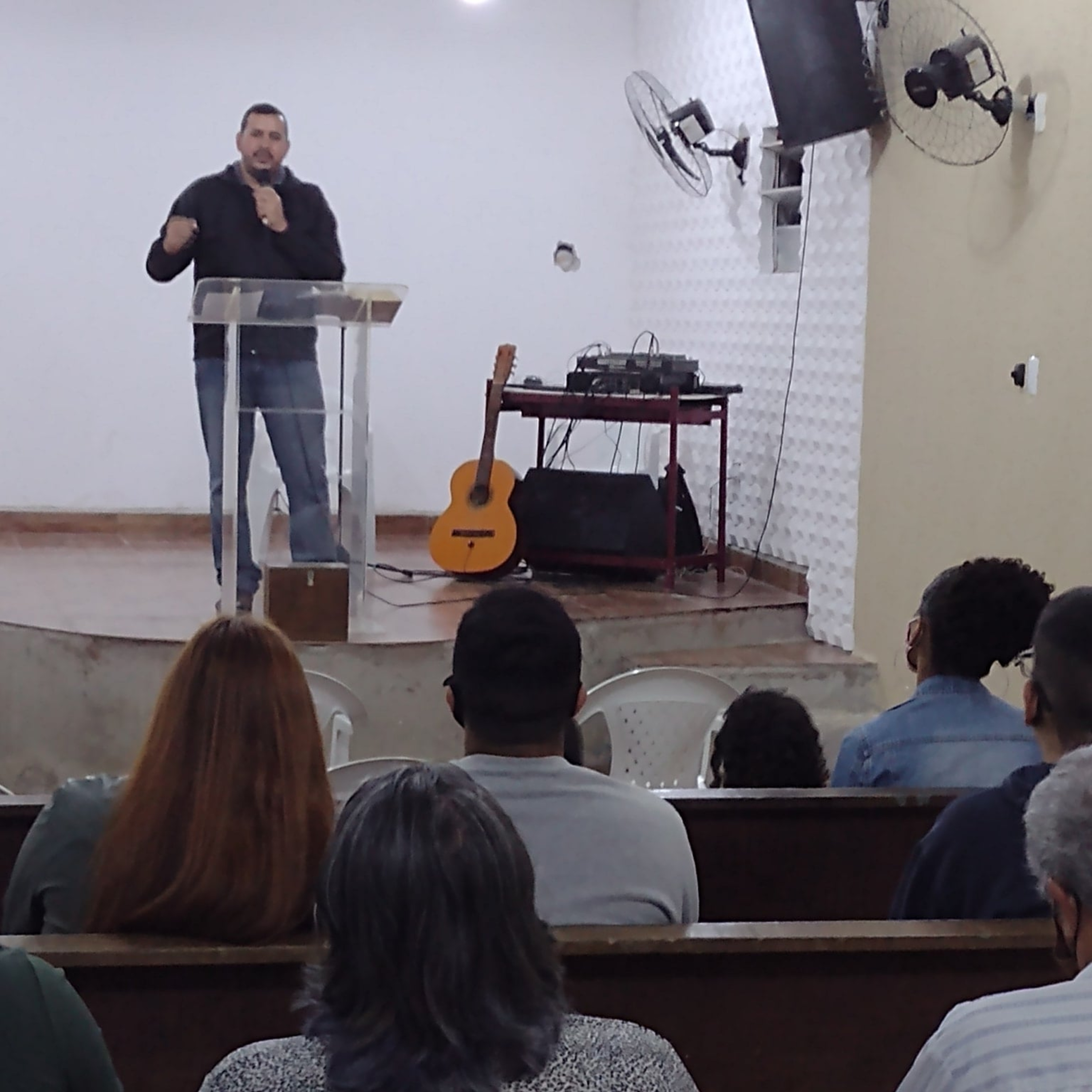 Igreja Chamas Do Avivamento