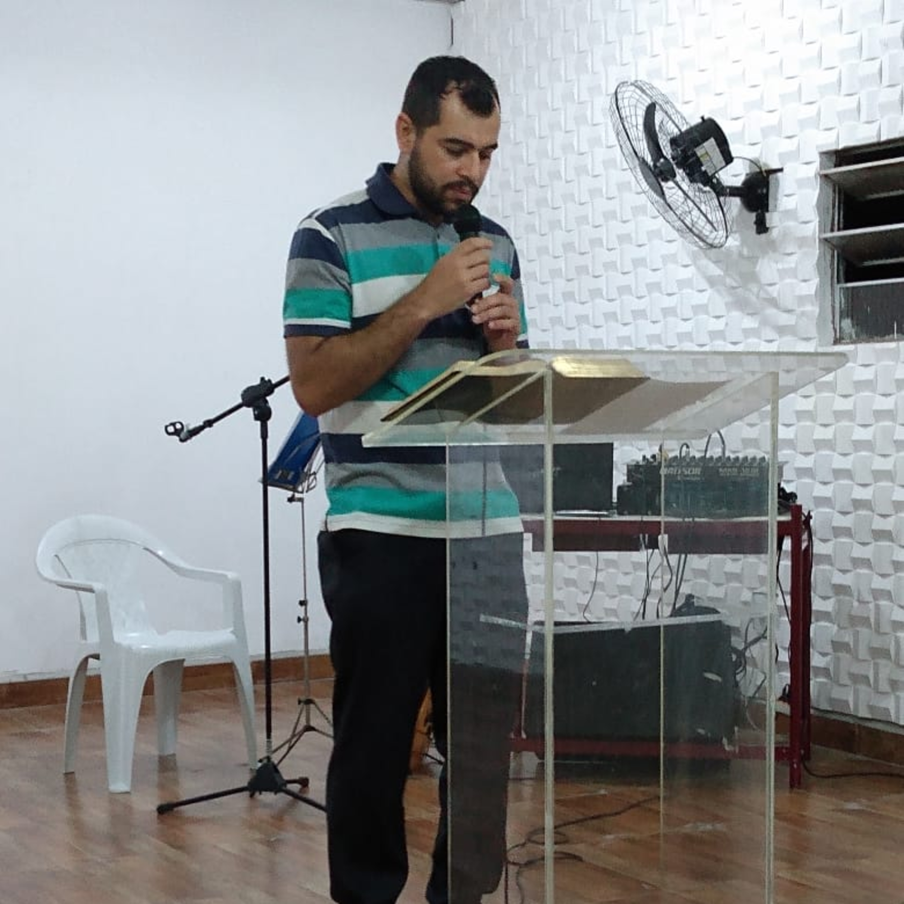 Igreja Chamas Do Avivamento