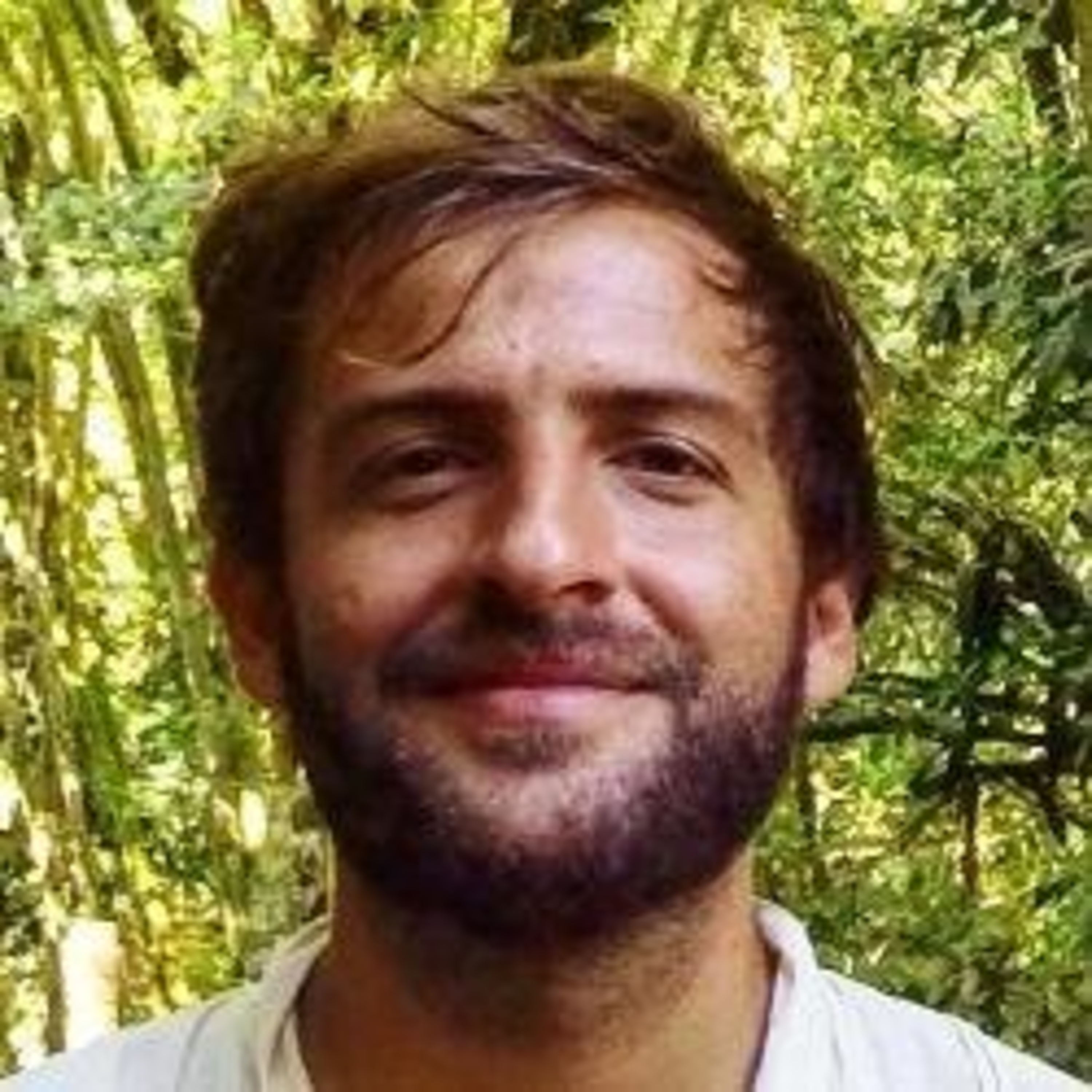 Hacia Afuera con Omar Espejel
