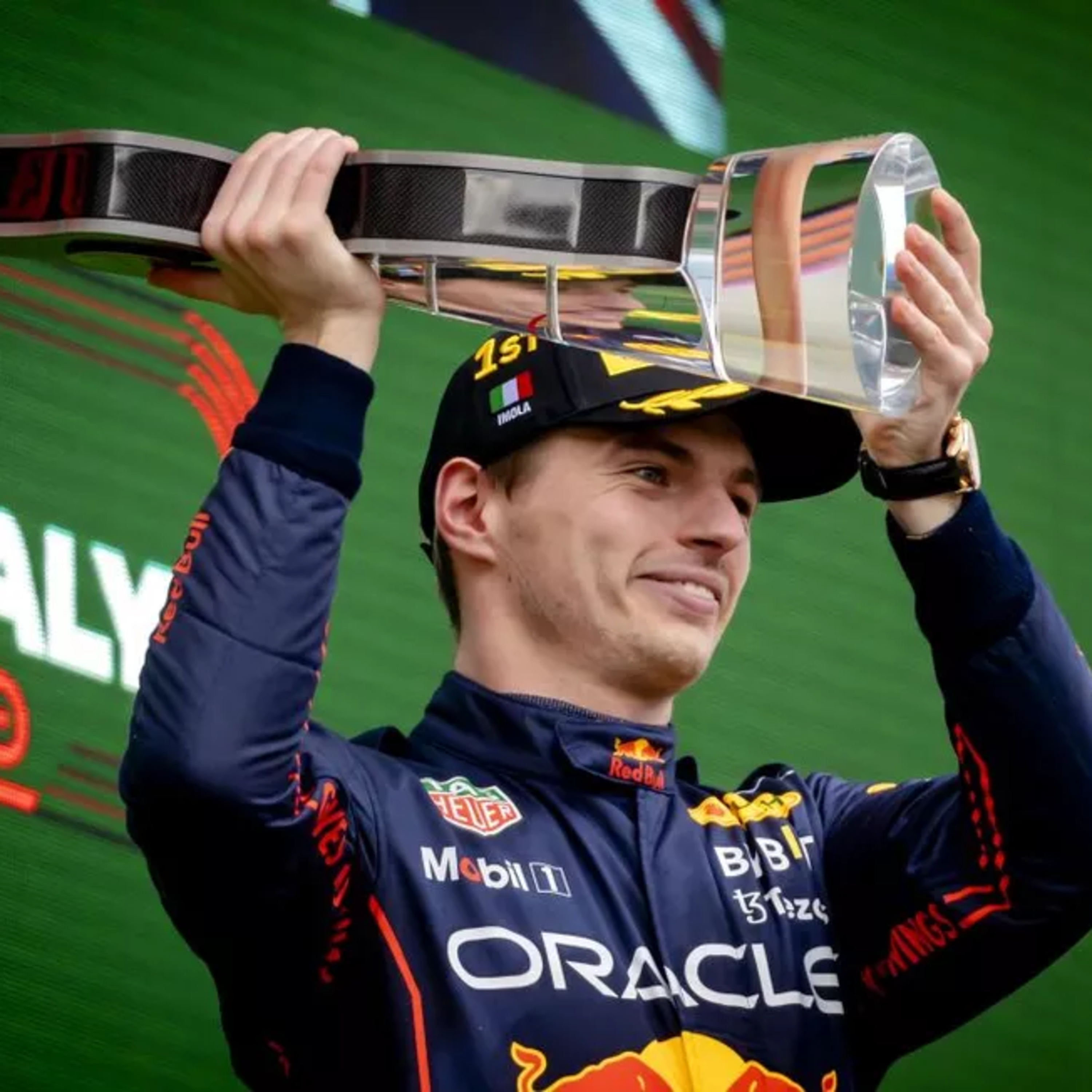 Acelera Na Fita #8: Red Bull faz dobradinha em Ímola e Verstappen vence prêmio Laureus episode artwork