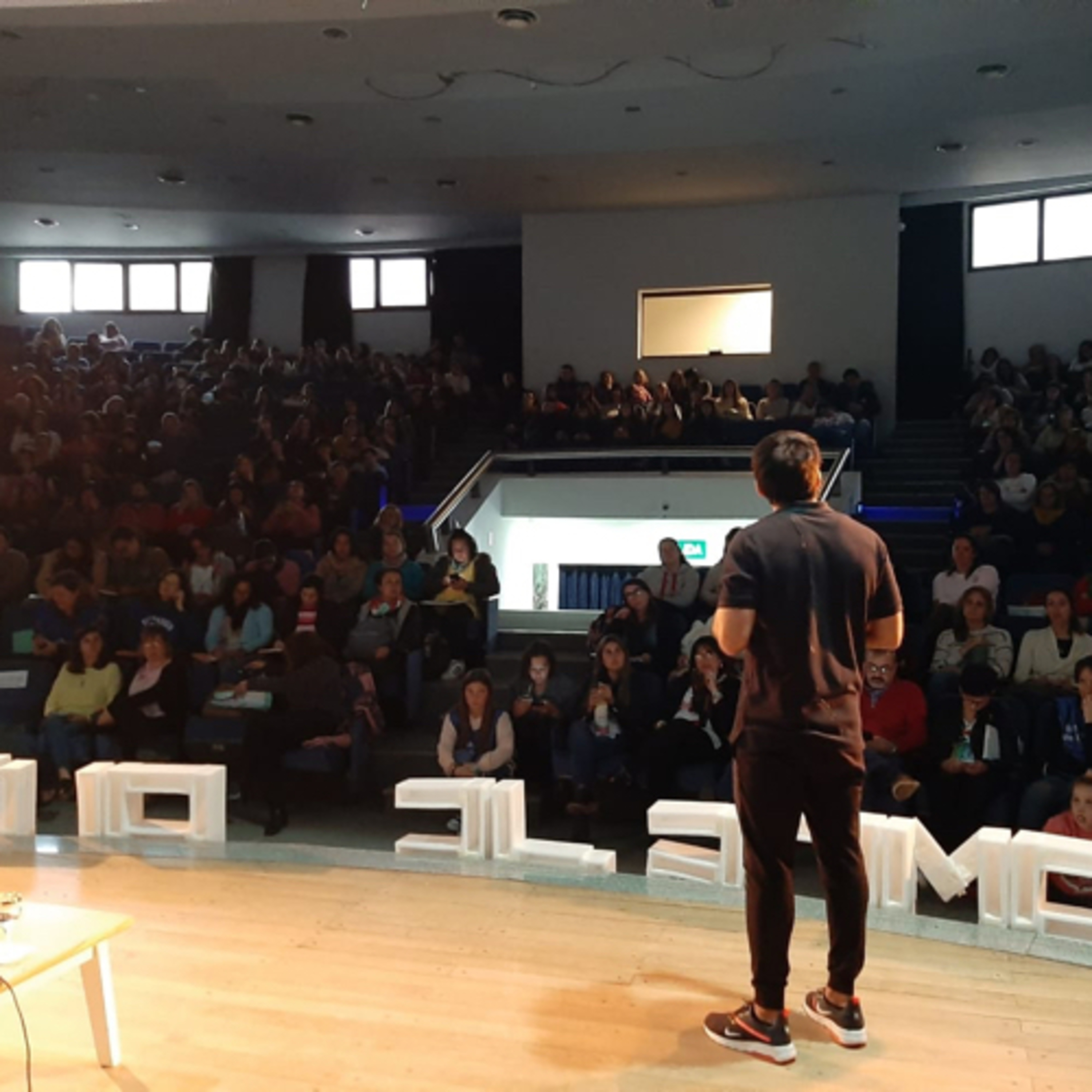 Prof. Eduardo Sotelo