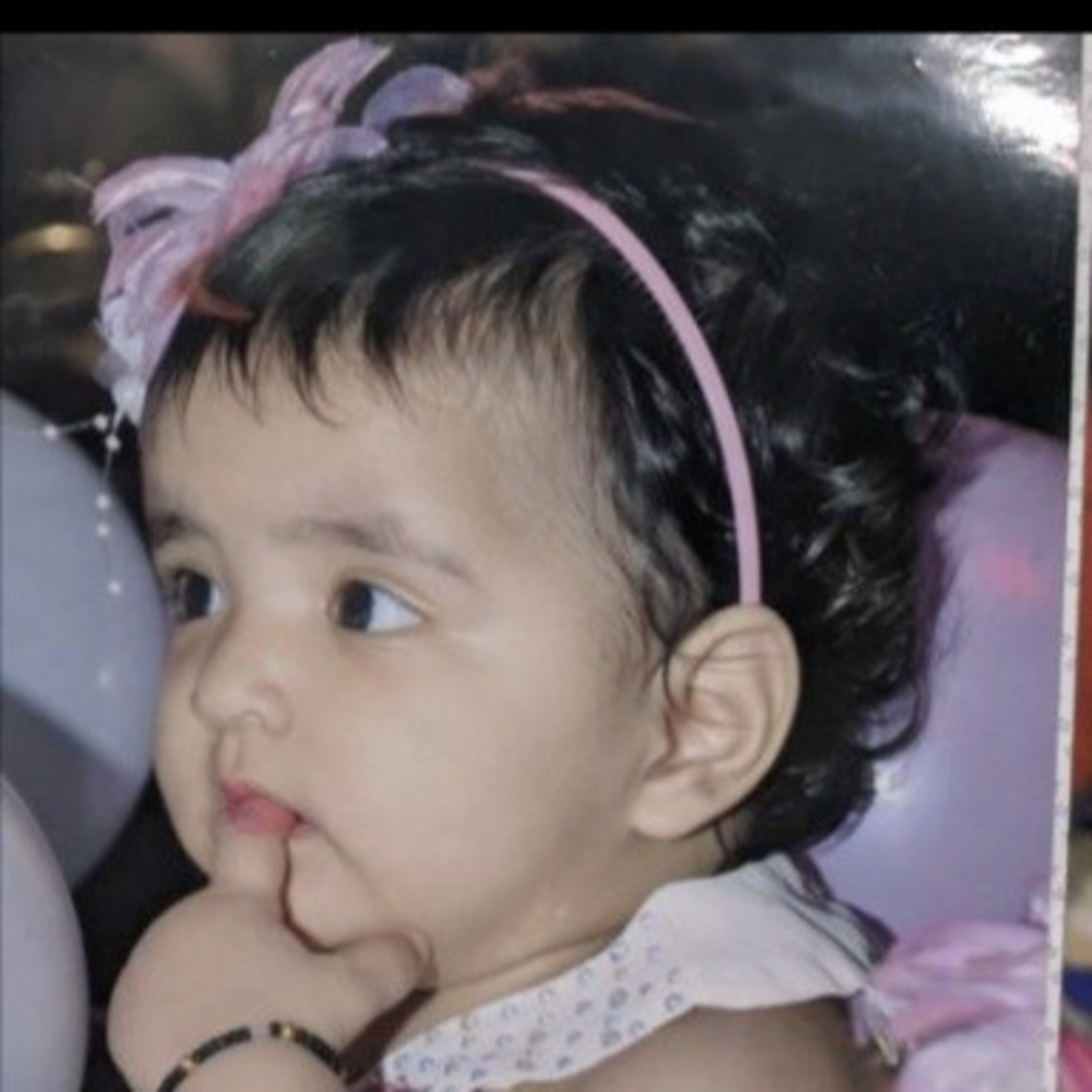 Zindagi bahut keemti hai by Dipti Mishra