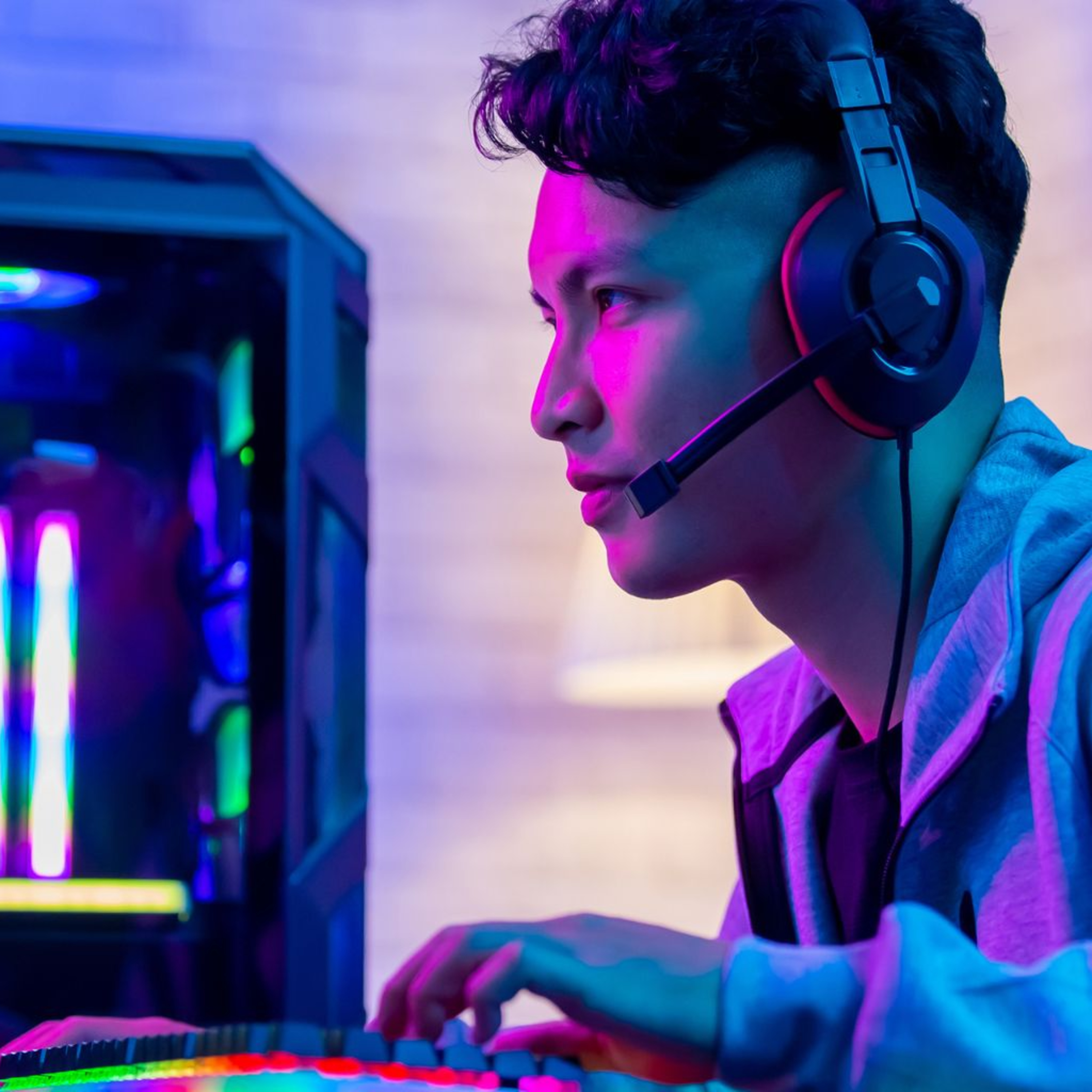 Top 5 Gifts For Gamer Boyfriend That Are Absolute Must – Haves in 2022 | Sofia Rose episode artwork