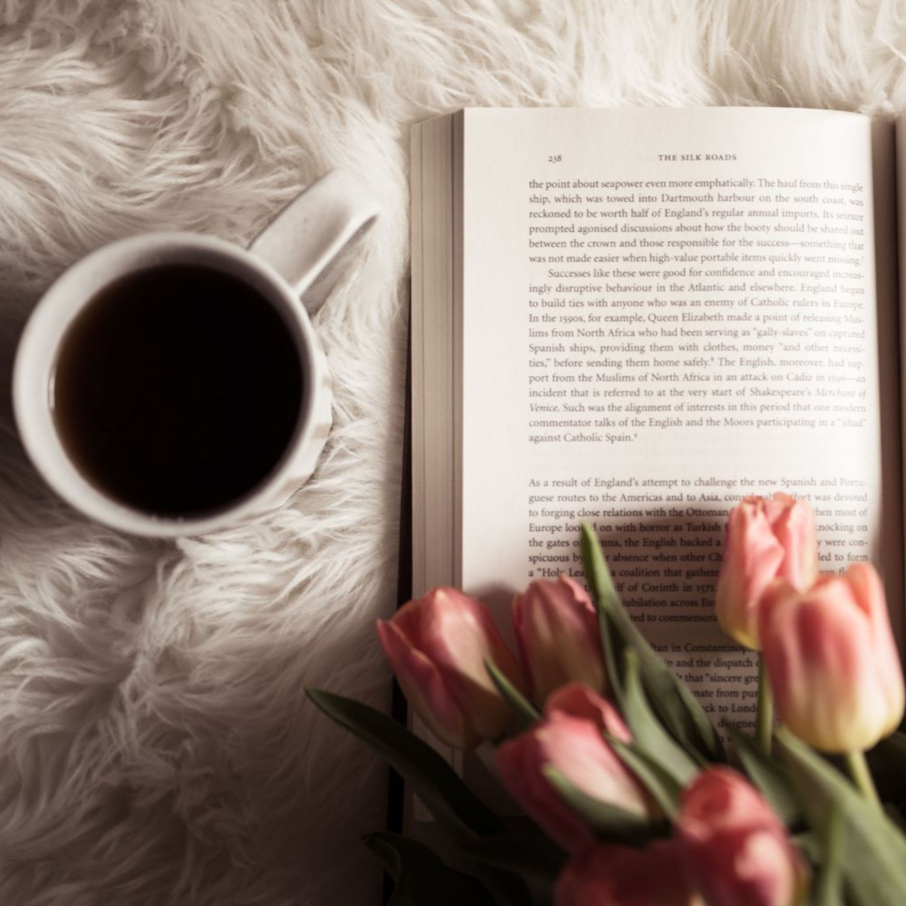 Essential Tips on Writing a Best-Selling Romance Novel episode artwork