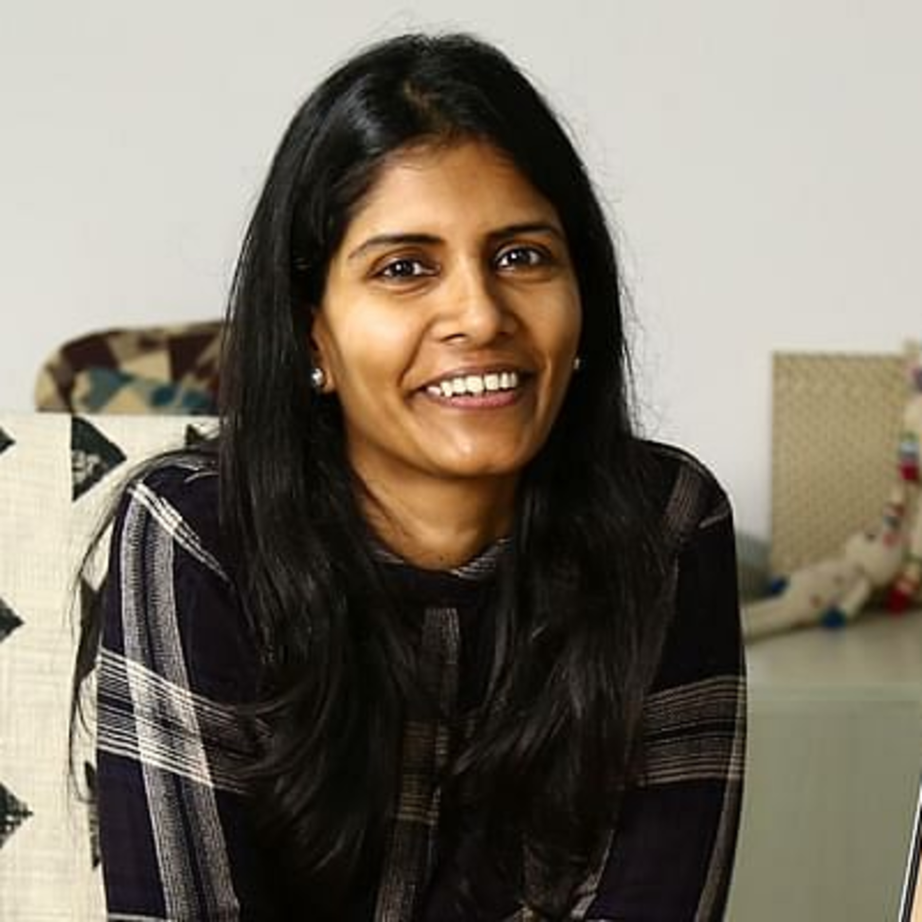 EP 28 - This woman went from being a Reliance employee to an entrepreneur funded by it episode artwork