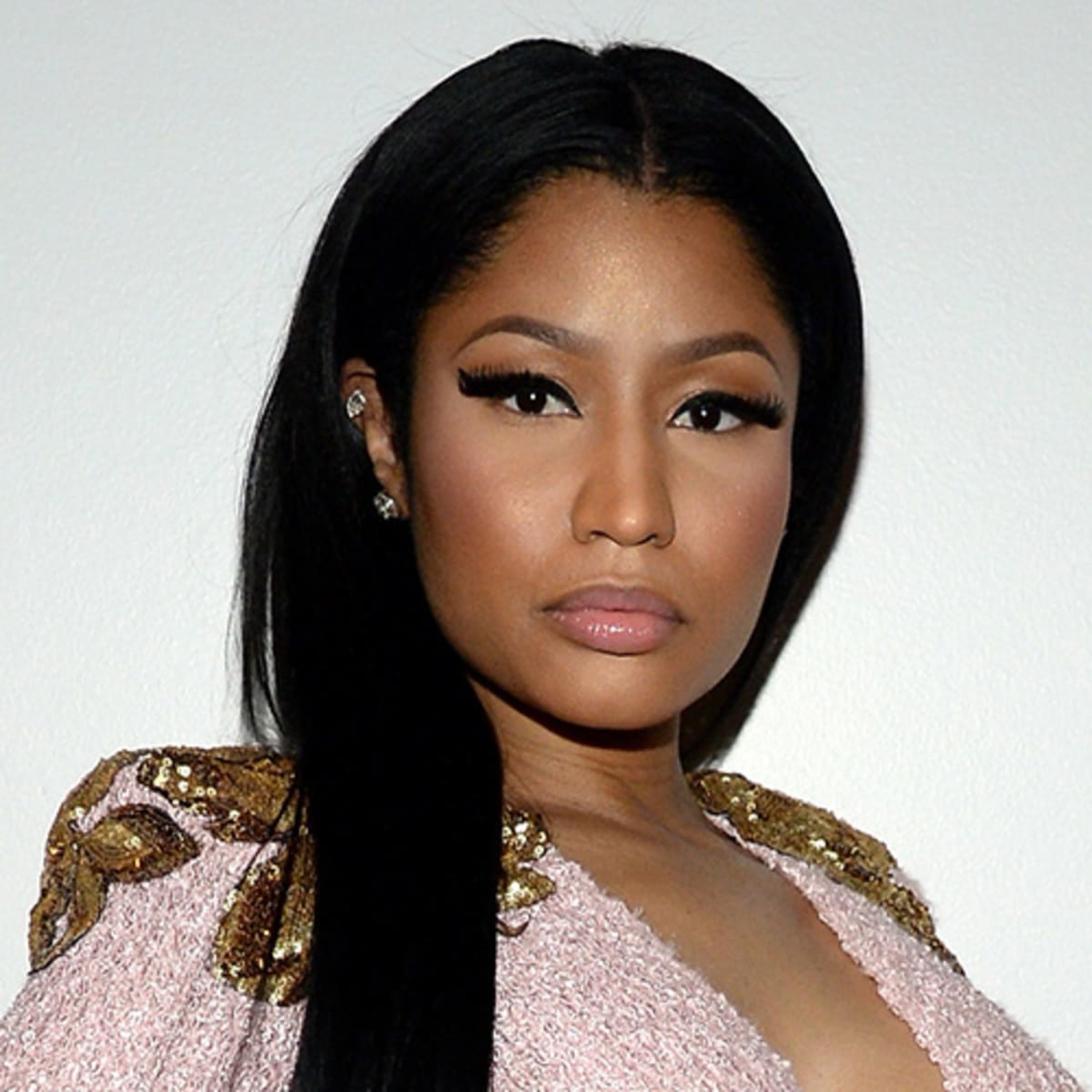 Nicki Minaj Biography
(1982–) episode artwork