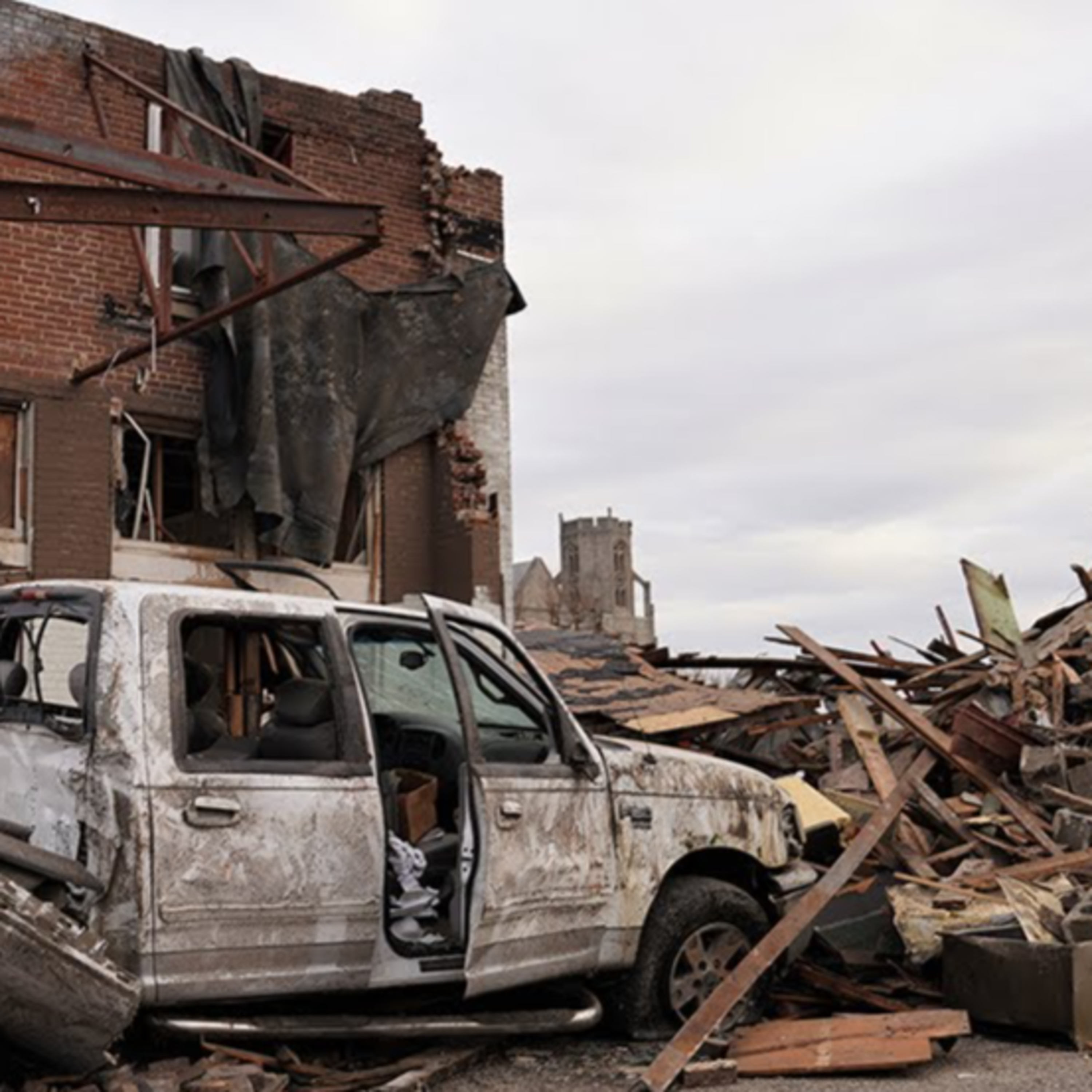 93 dead in 5 states: Tornado victims need our help (Special Report) episode artwork