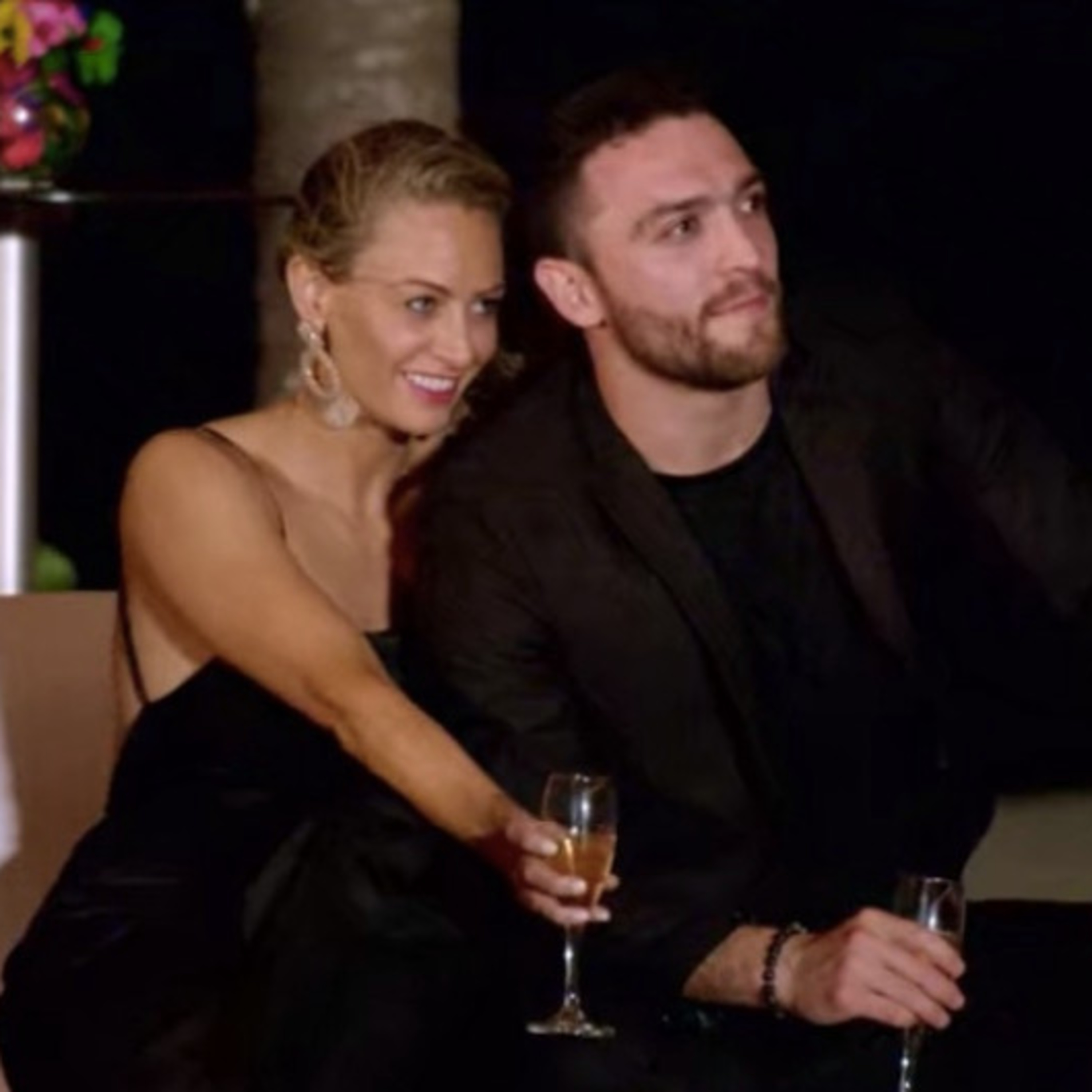 Love Is Blind S1E4 - Carlton and Diamond attempt to resolve differences and Jessica tries to convince us how into Mark she is episode artwork