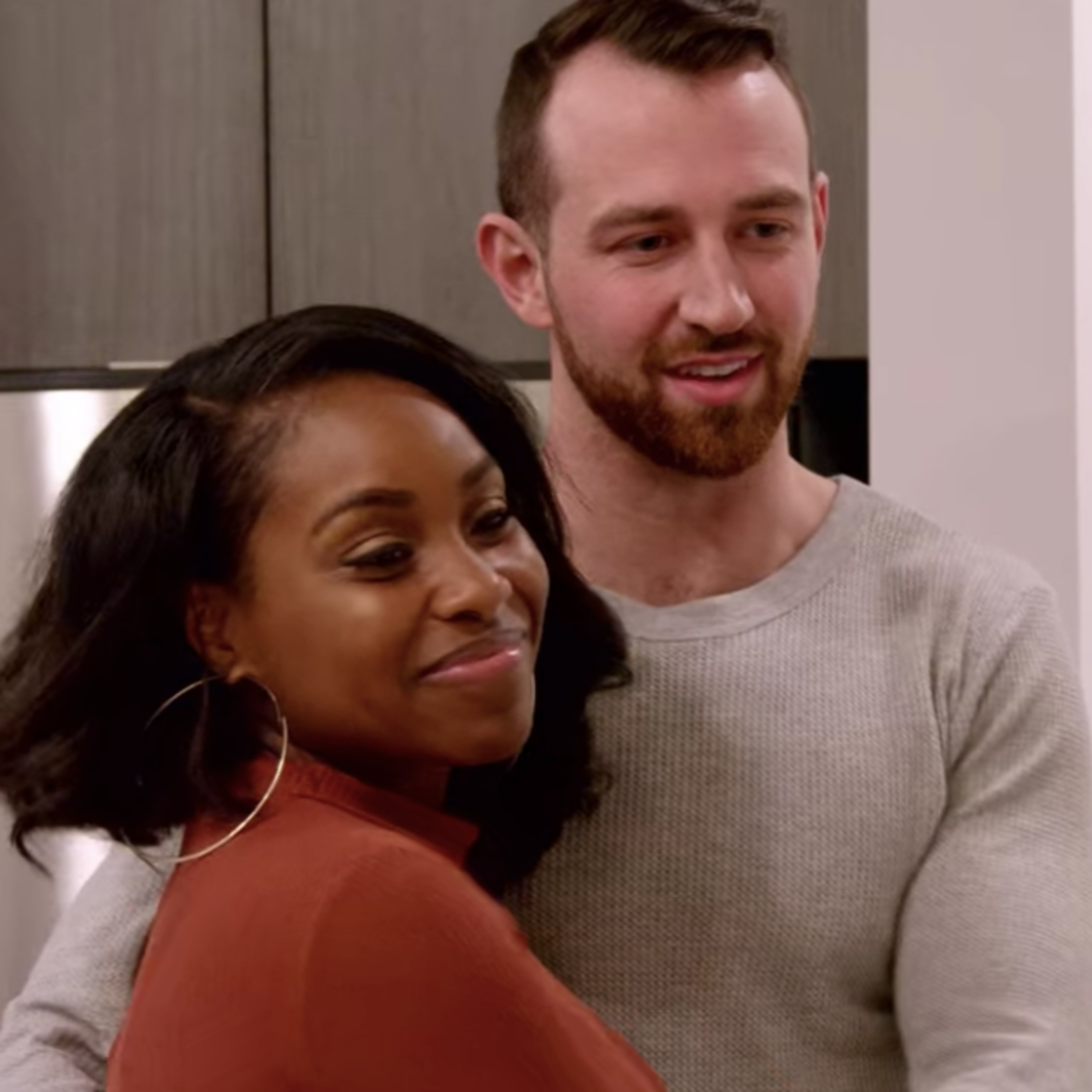 Love Is Blind S1E7 - Couples meet the families and not all are impressed episode artwork