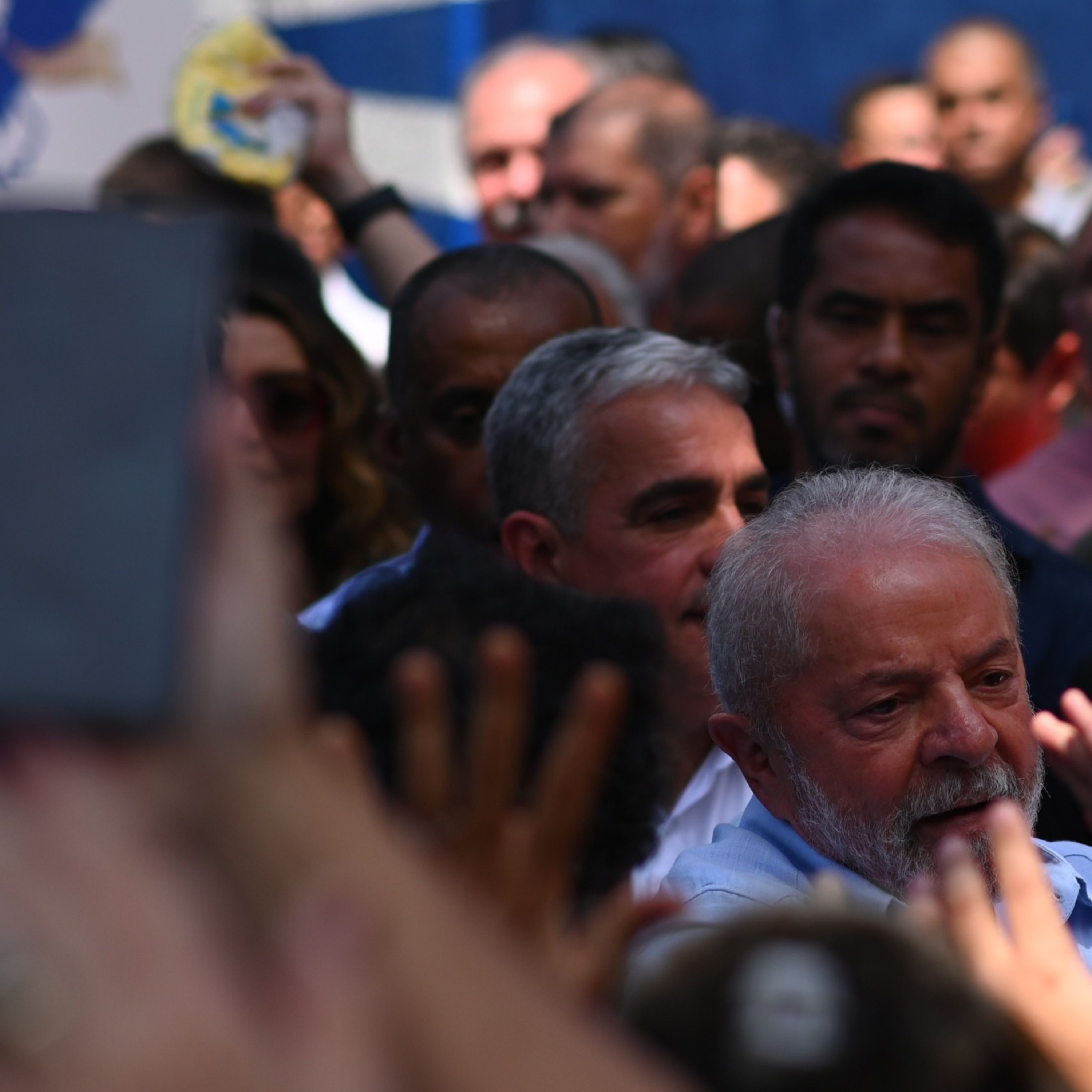 Genial/Quaest: Lula chega a 46% das intenções de voto e Bolsonaro mantém 33% episode artwork