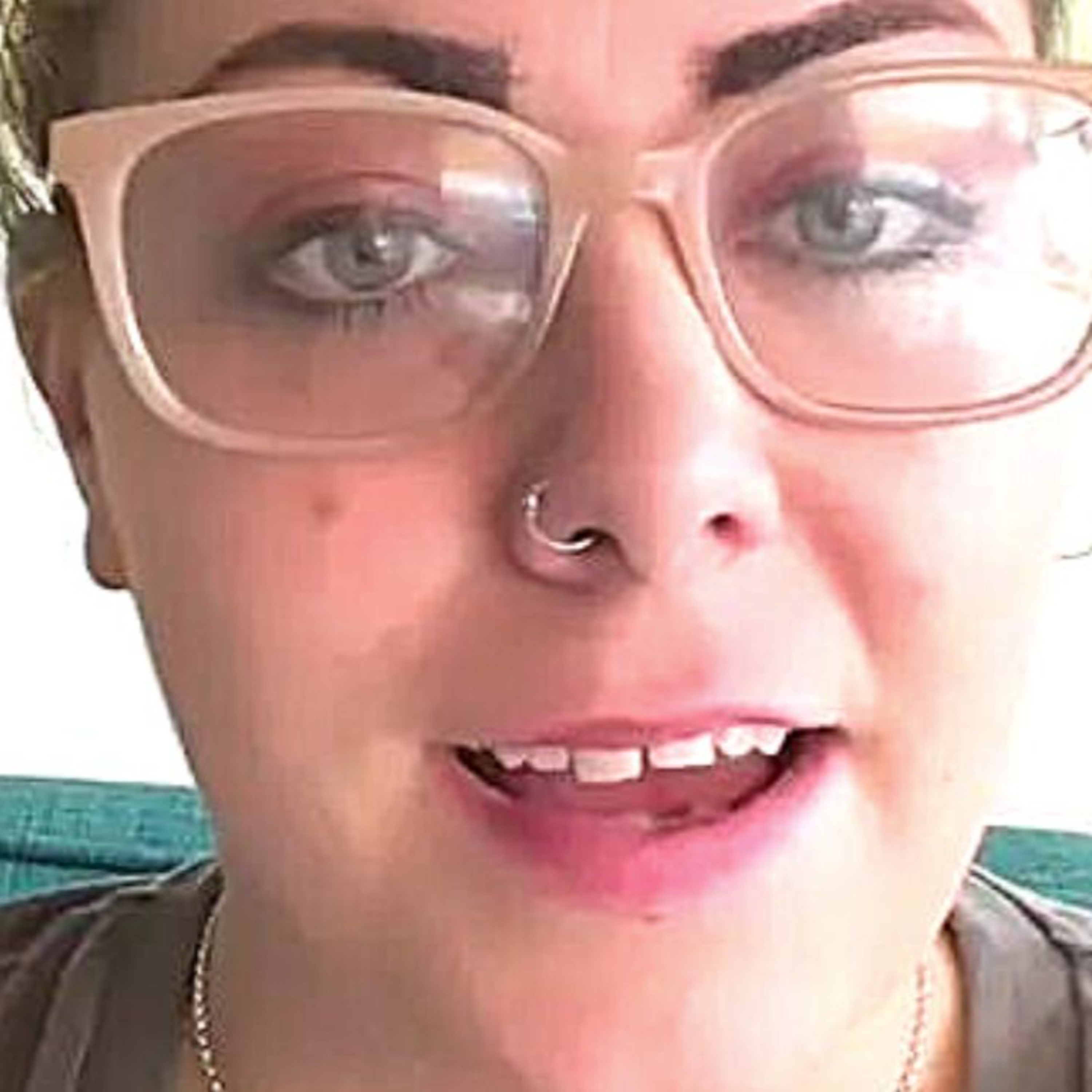 TIKTOK GIRL GETS CHARGED TWICE FOR EATING TOO MUCH AT BUFFET episode artwork