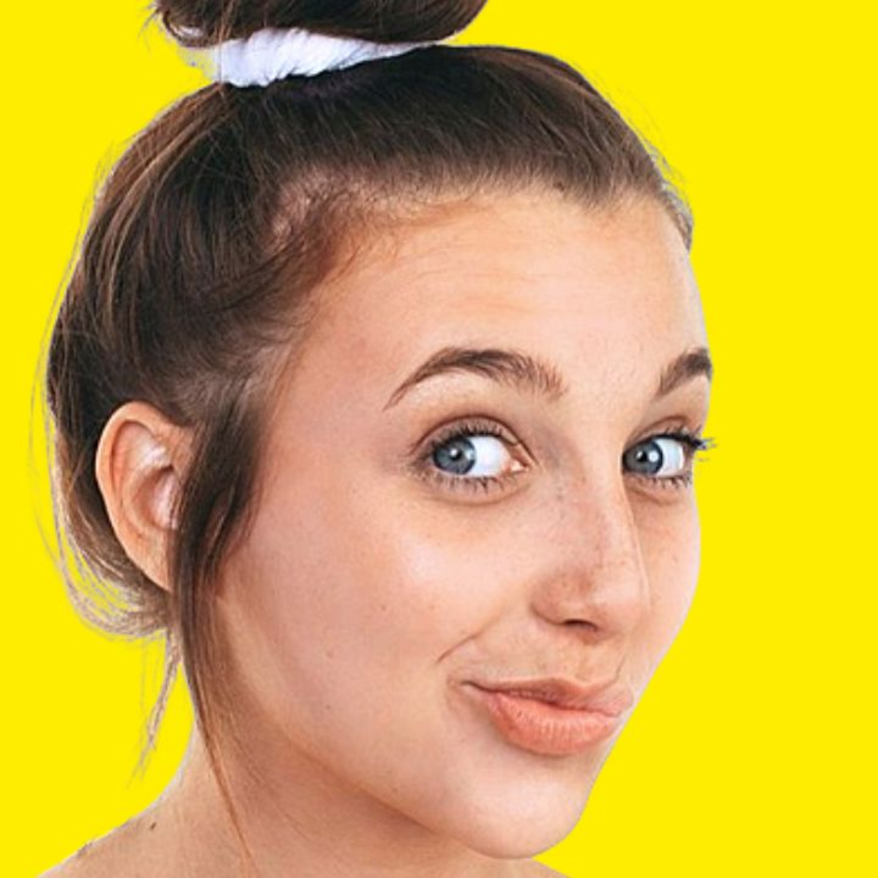 Emma Chamberlain RAISES $7,000,000 For Coffee Company episode artwork