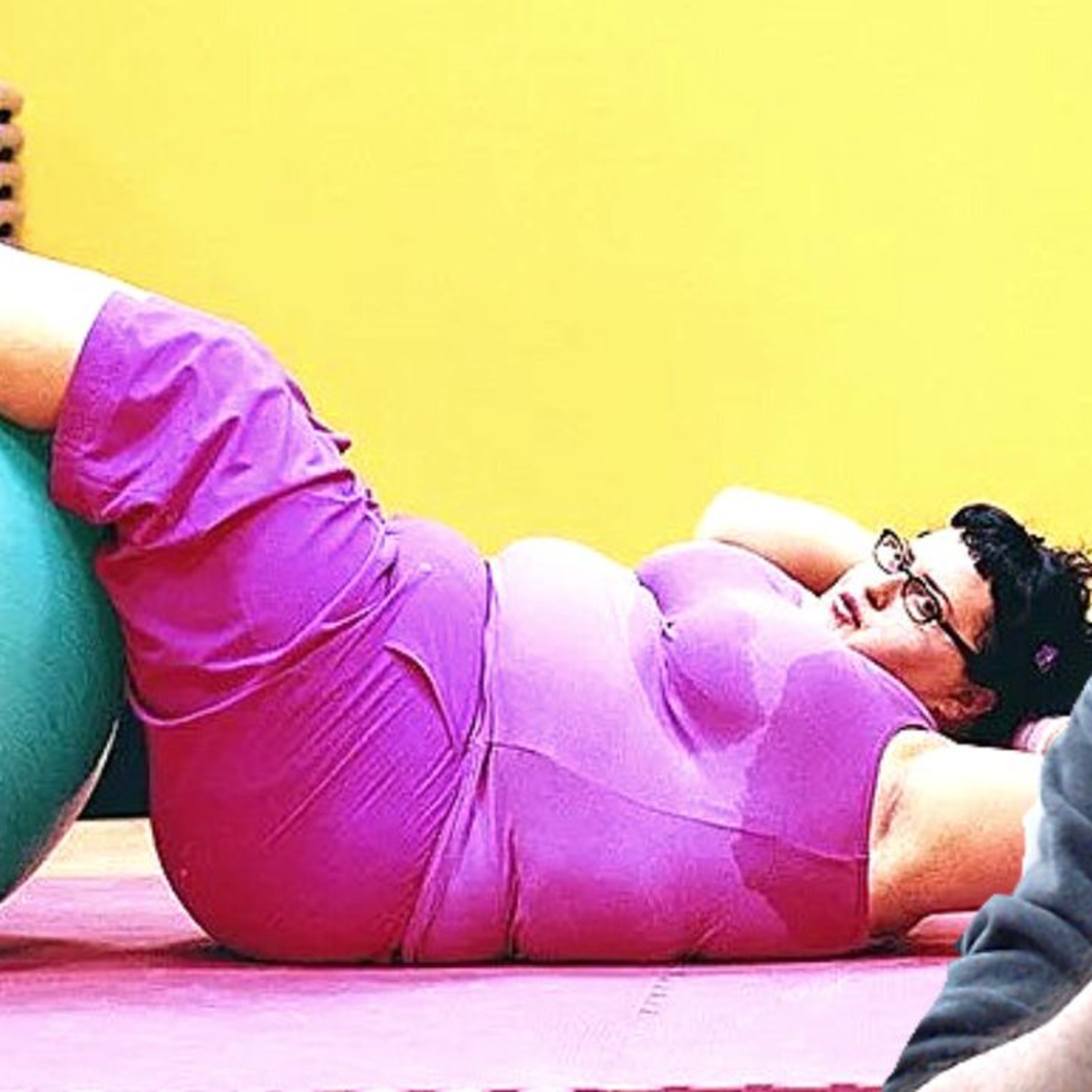200 POUND FITNESS TRAINER IS GETTING RICH episode artwork