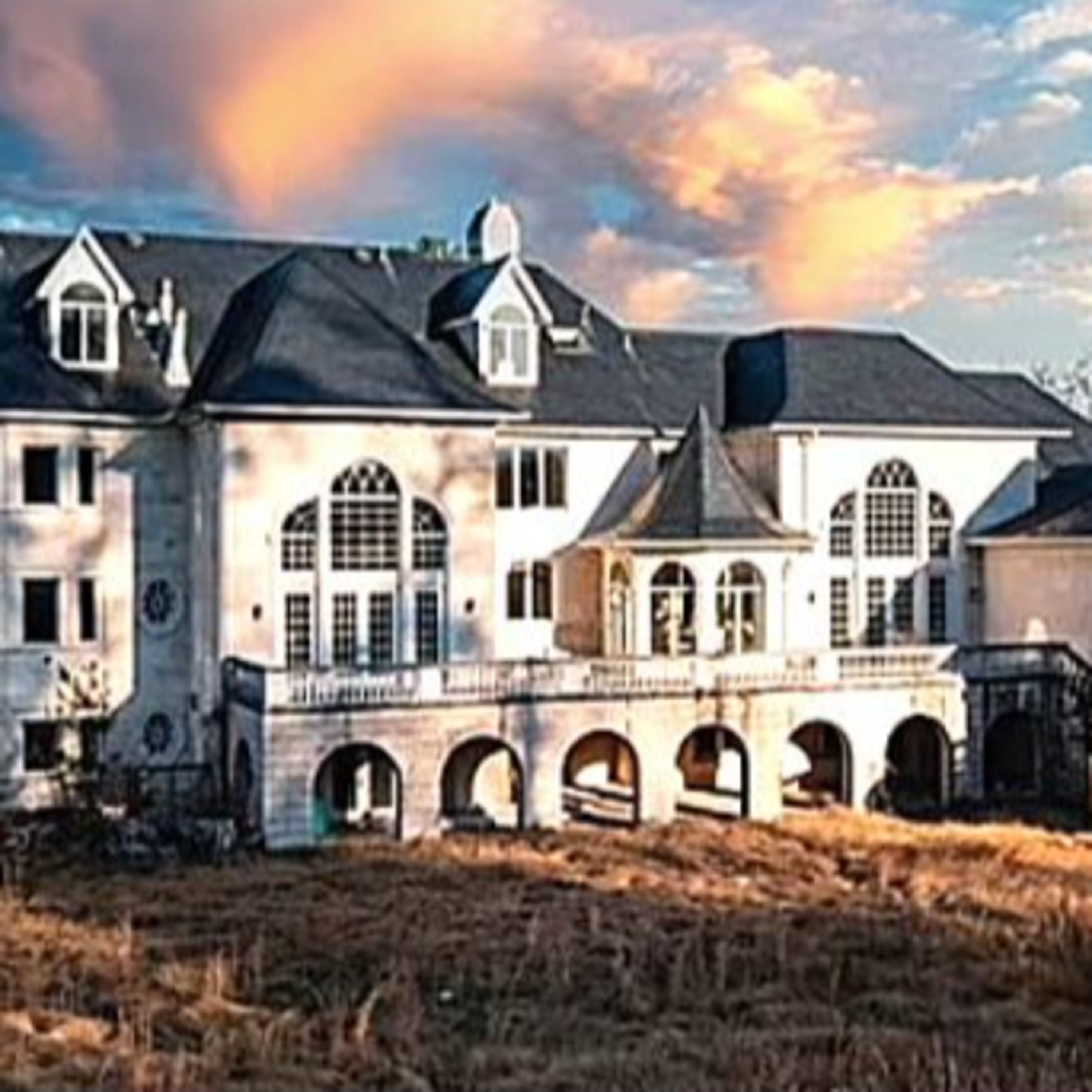 INSIDE A $13,000,000 ABANDONED MANSION WITH HIDDEN TREASURE episode artwork