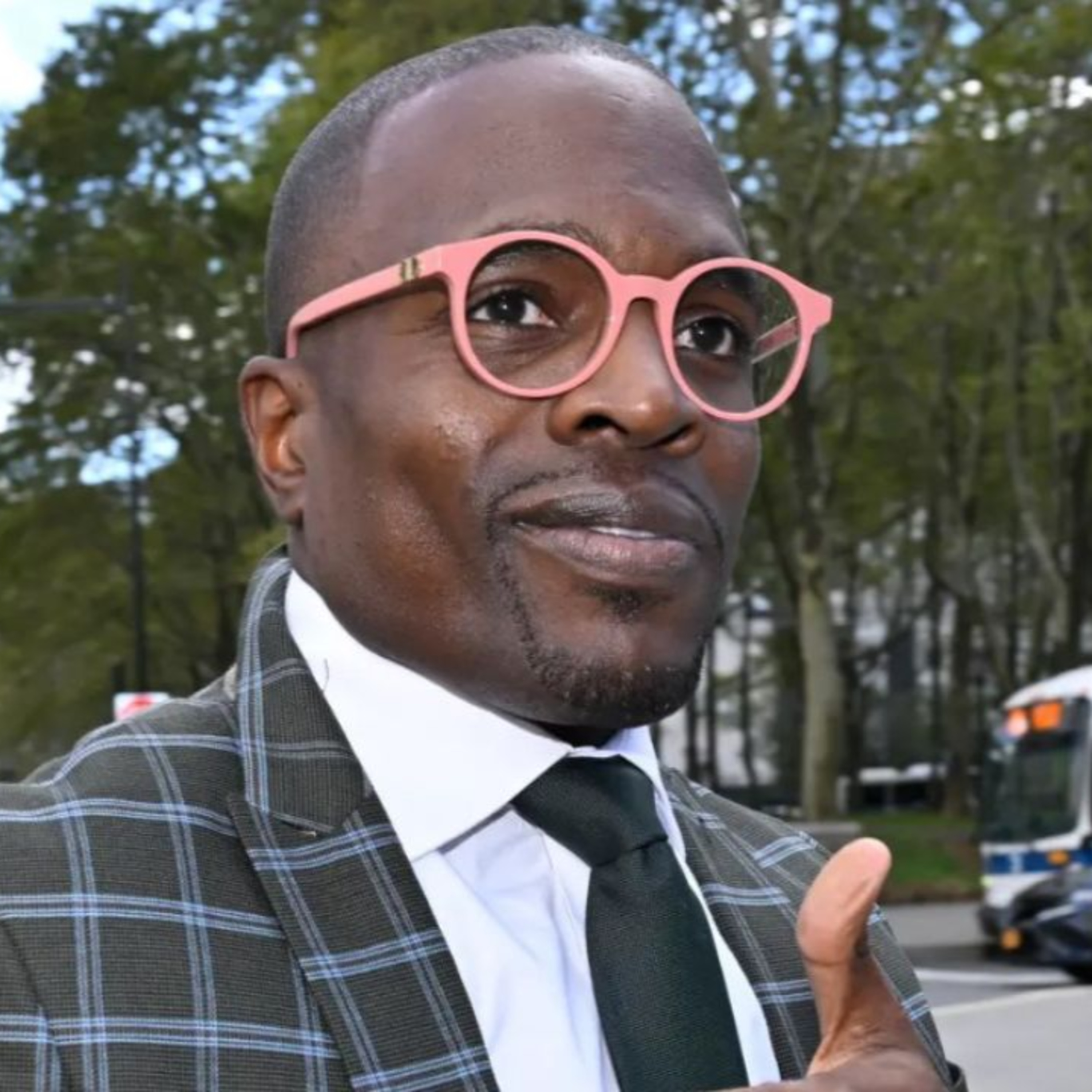 PASTOR FAKED BANK RECORDS FOR MANSION, LAMOR WHITEHEAD episode artwork
