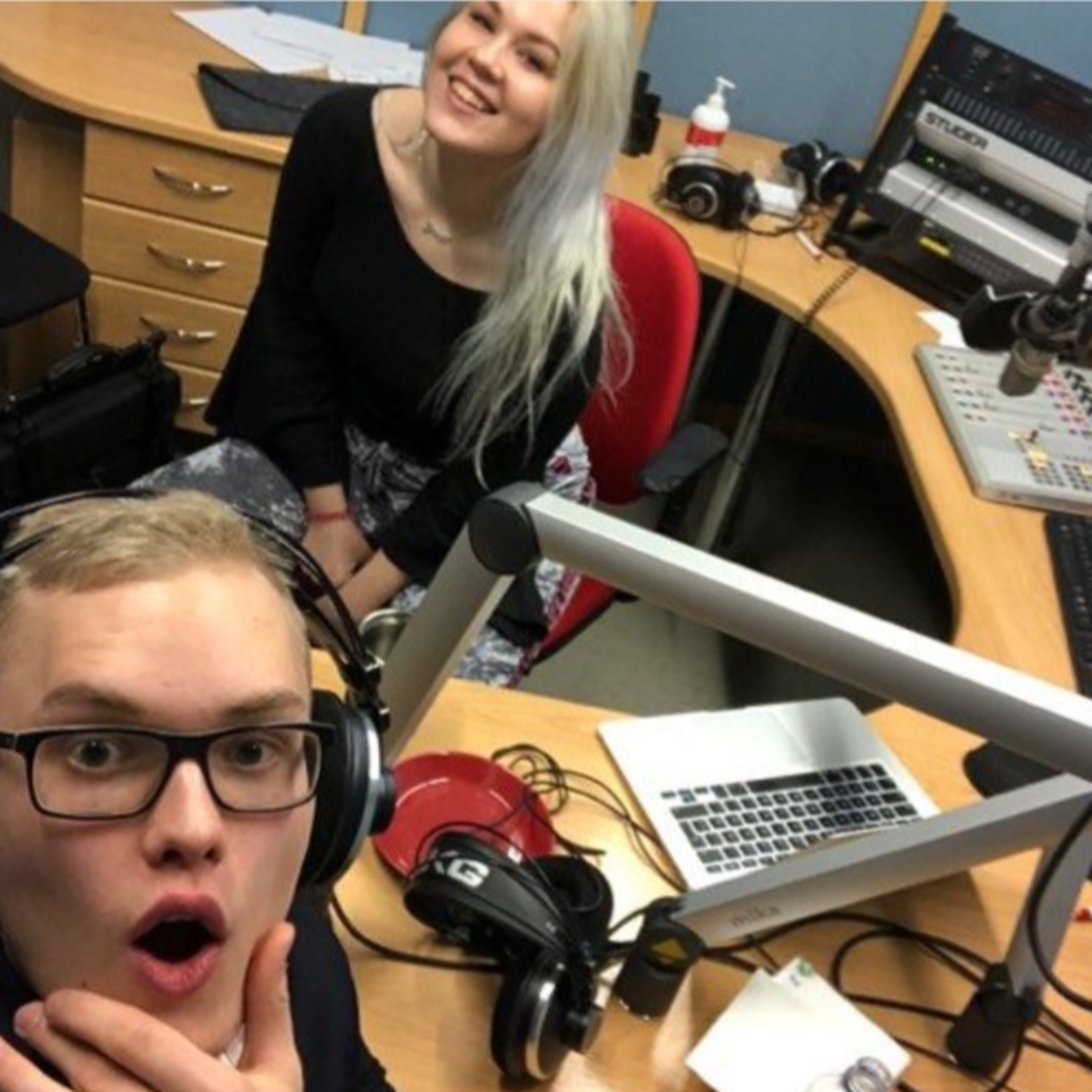 Uskovaiset nuoret LIVE
