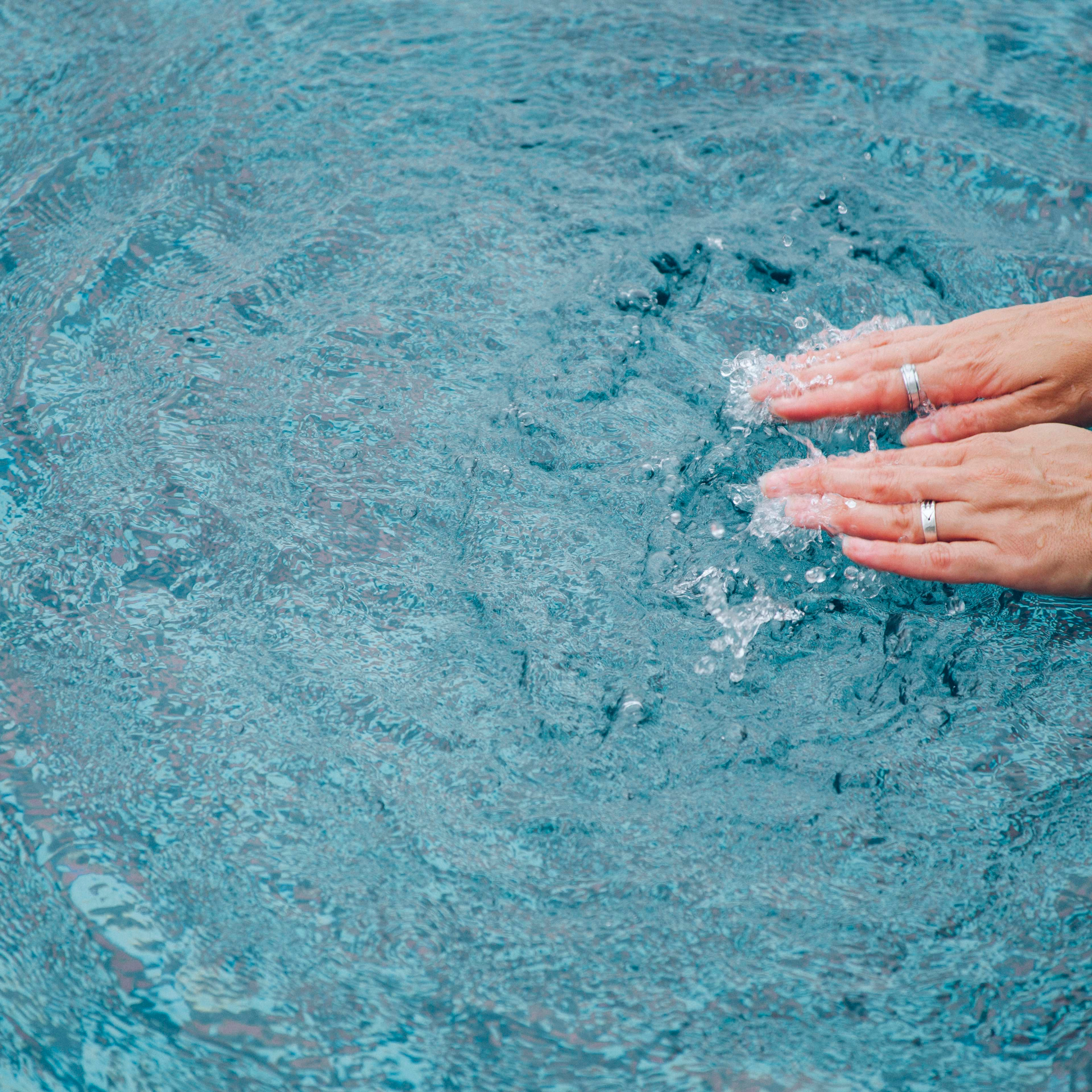 BE TRUE| É PRECISO SAIR DA ILHA PARA VER A ILHA