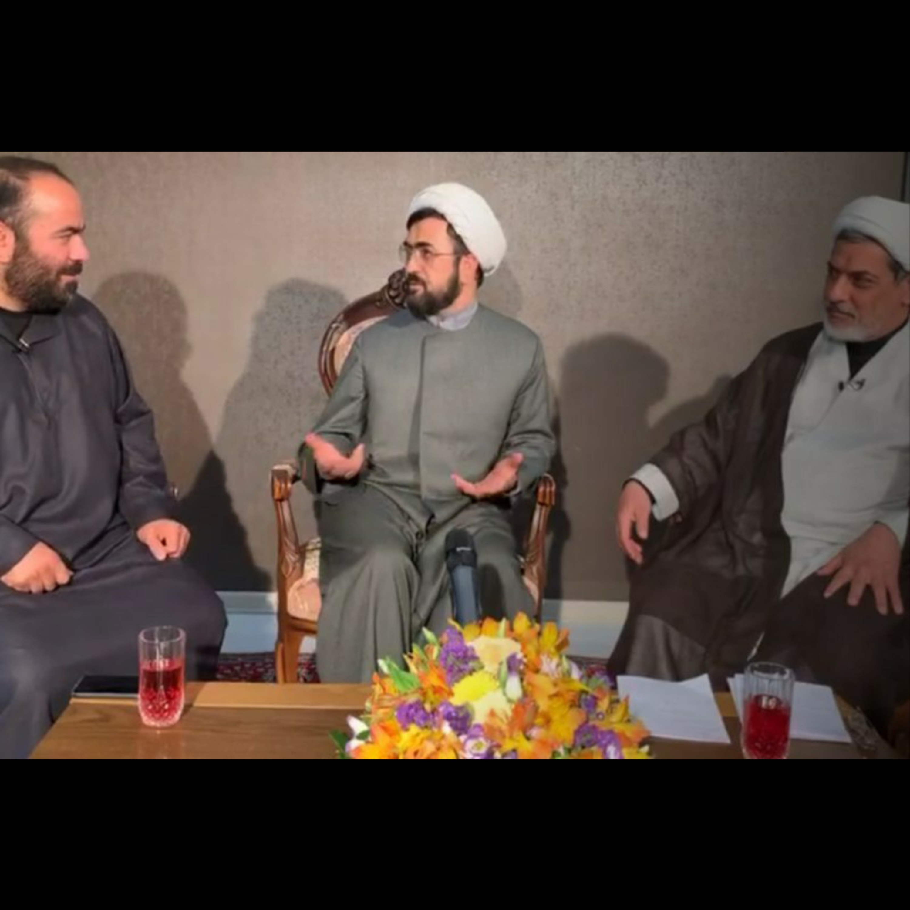 مناظره رفیعی و حسن آقا میری

درباره عقاید آقای آقا میری episode artwork