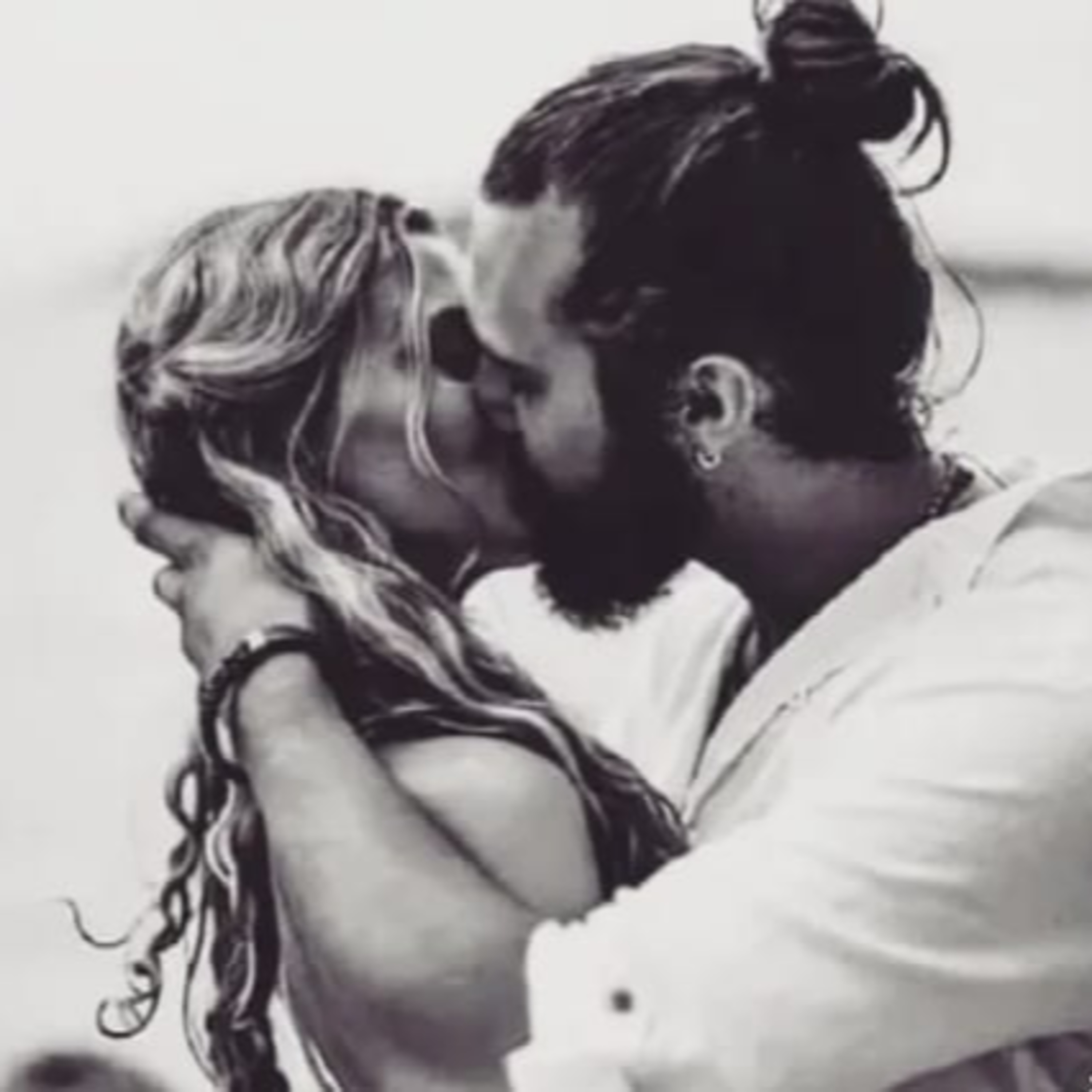 El amor es puro cuento de Alejandro Bustos Chesta