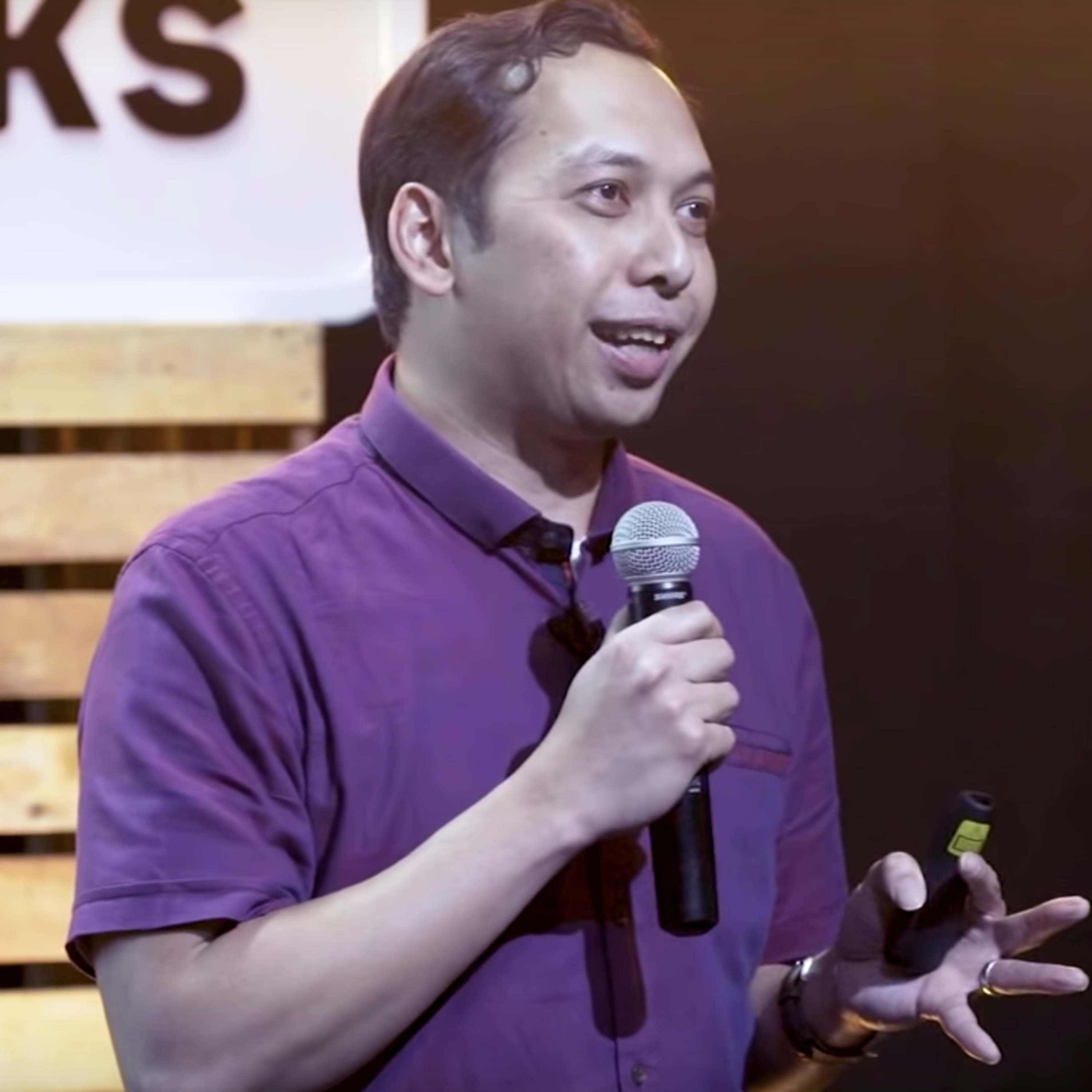 Ariya Hidayat | Teknik Presentasi yang Menarik episode artwork