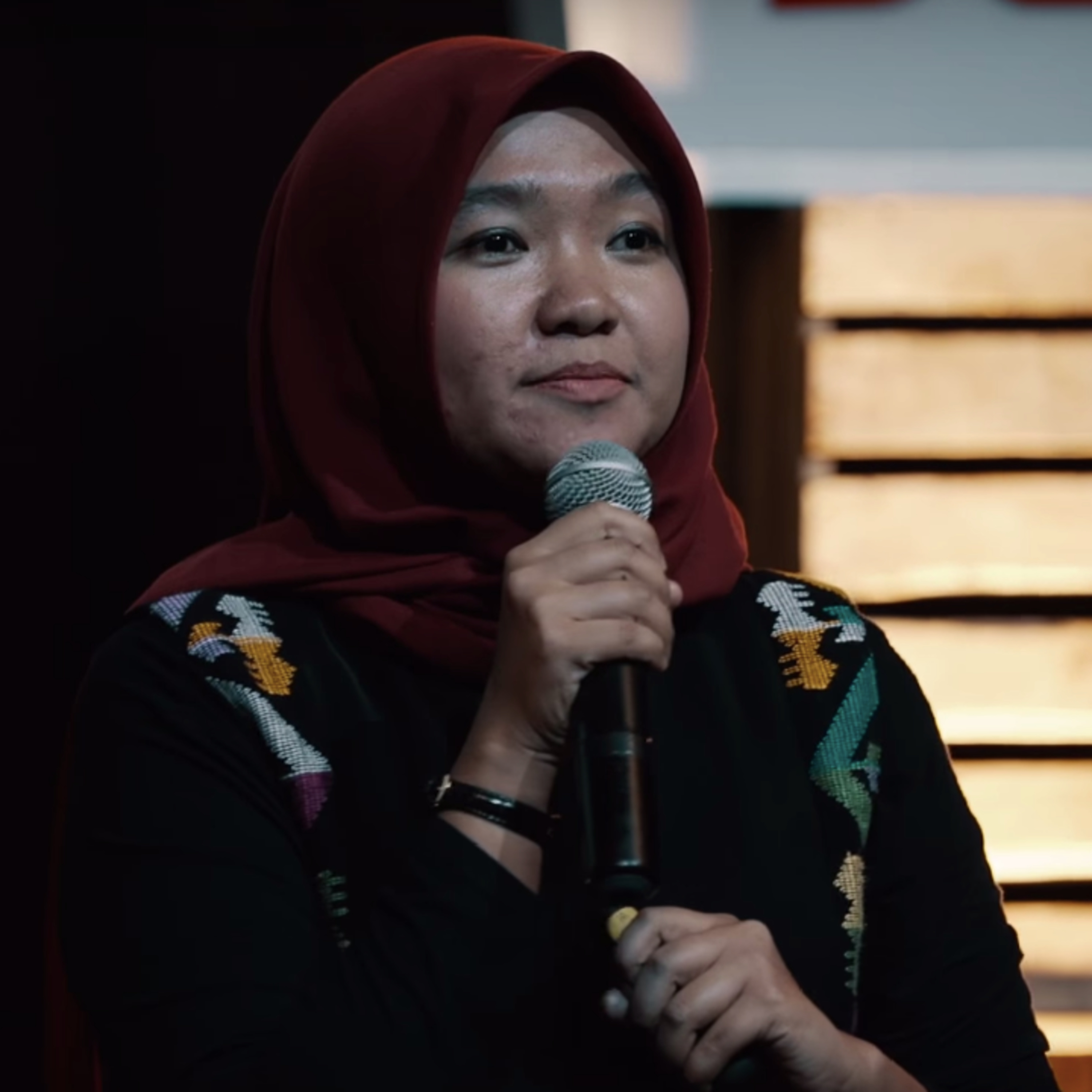 Haiva Ratu Muzdaliva - Indonesia Mengajar: Memahami Konteks Daerah di Indonesia episode artwork
