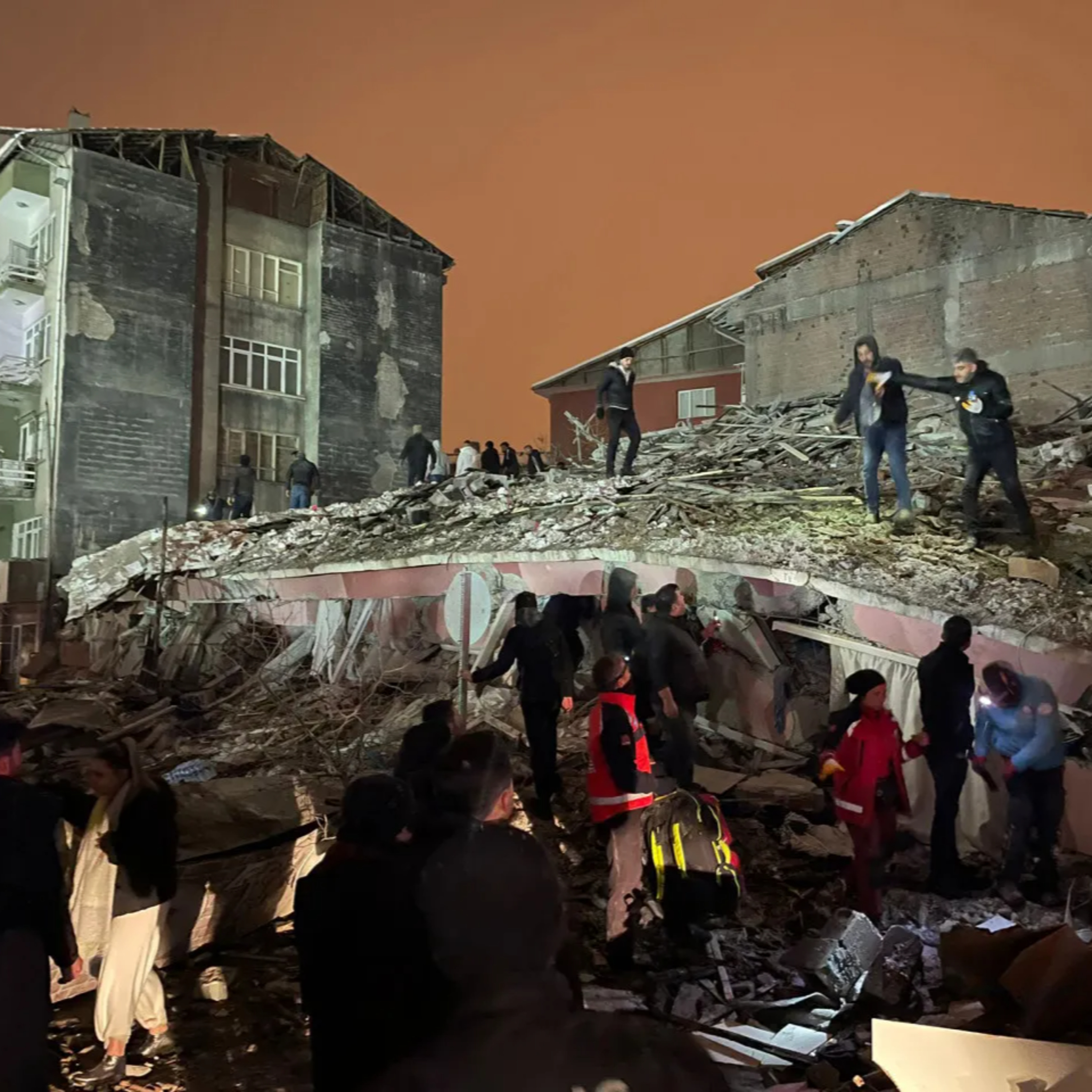 Siyaset YAPIYORUM! | Gökhan Bozkurt | 14 Şubat 2023 episode artwork