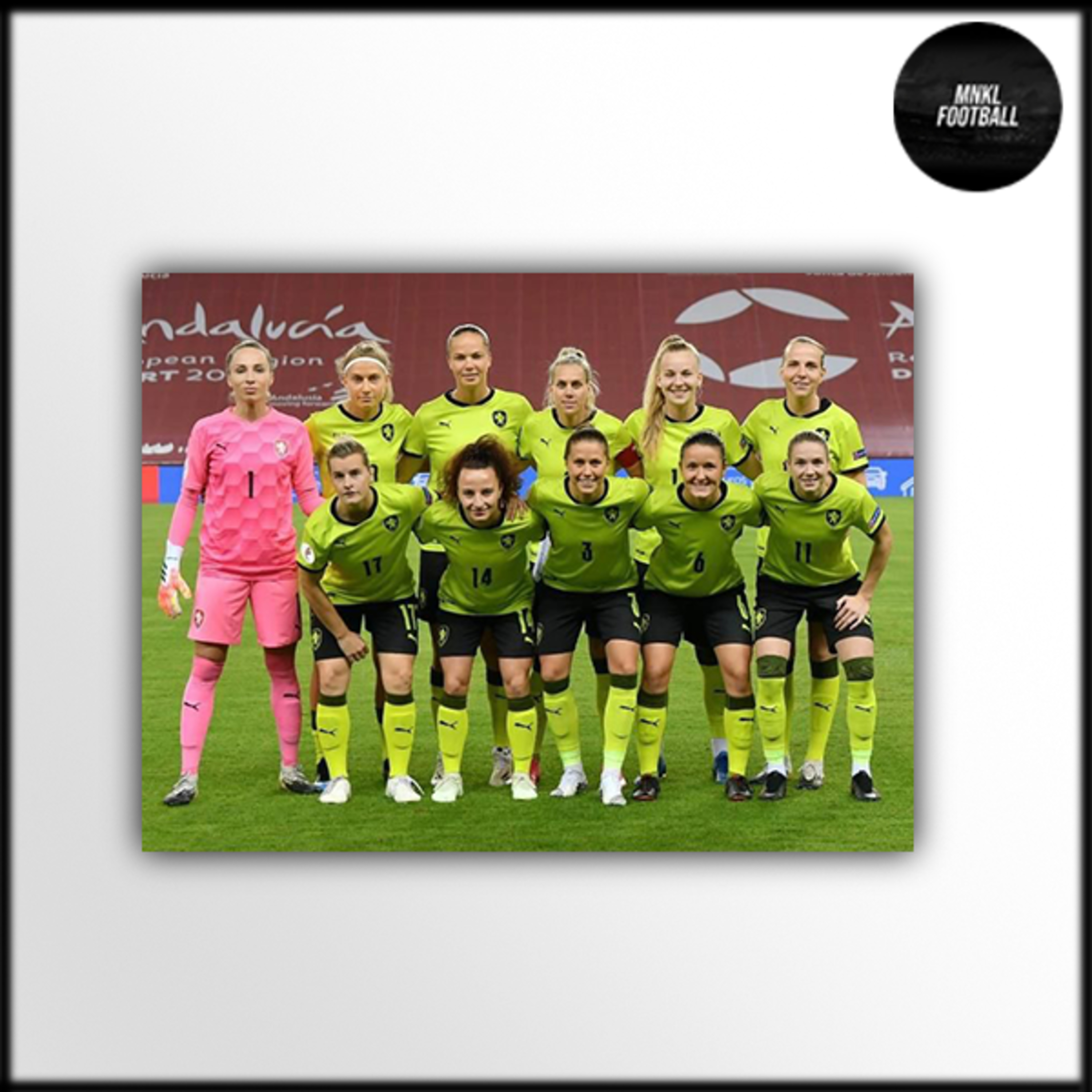 MNKL FOOTBALL