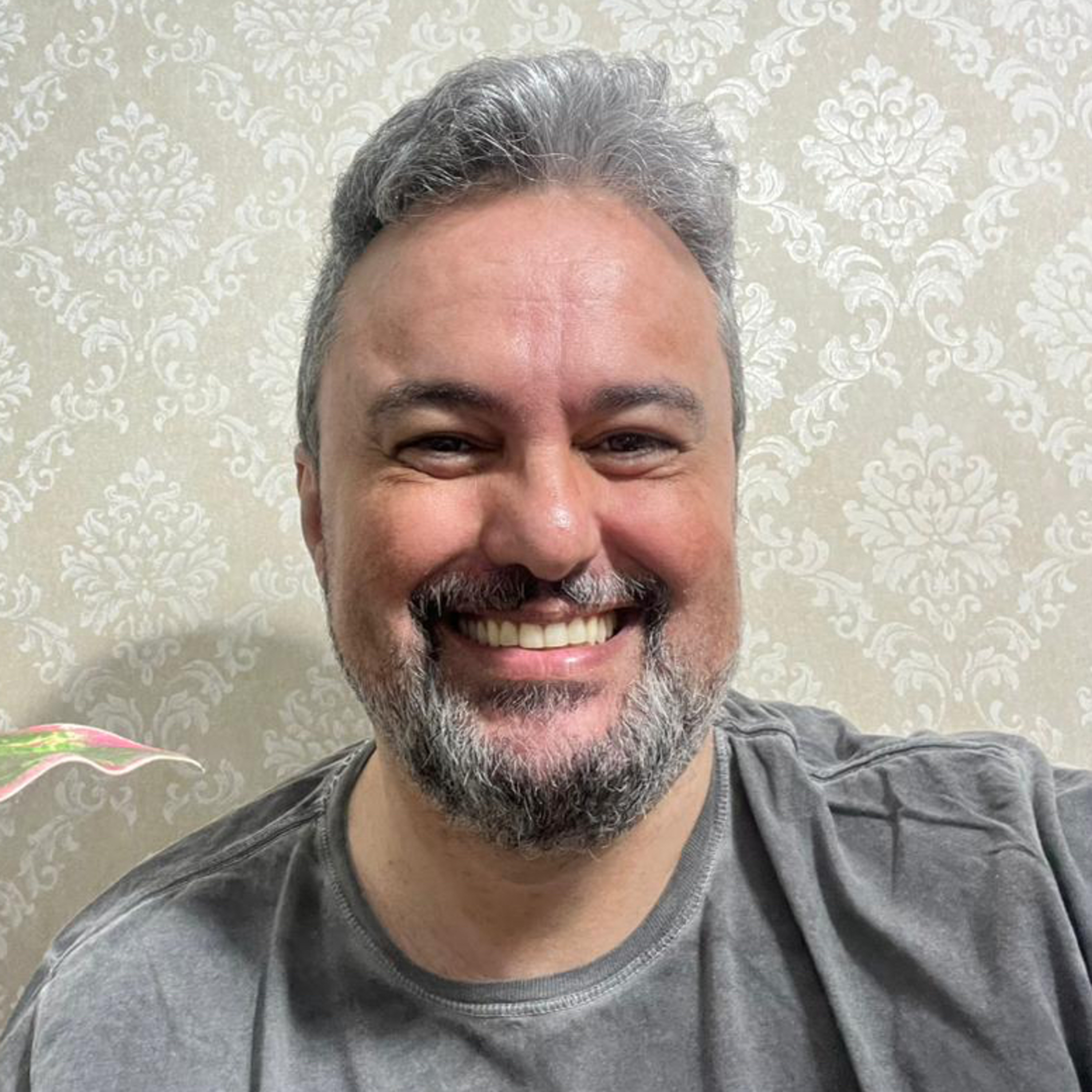 Ministério Eber Rodrigues, OUVIR E CRER