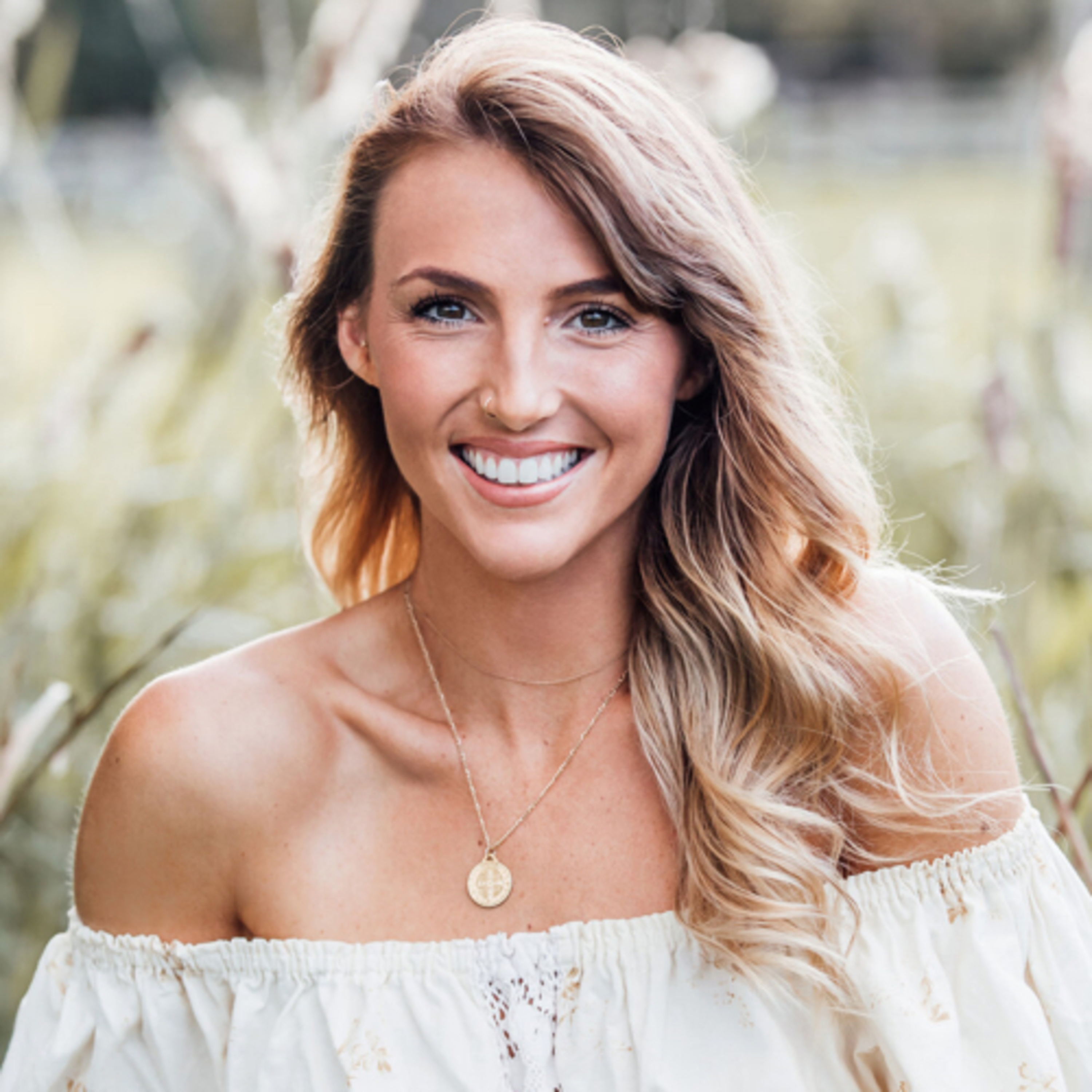 How To ‘Live A Life Above Zero’ Creating A Life You Love & Discovering Happiness. Lauren Kerr 💛 episode artwork