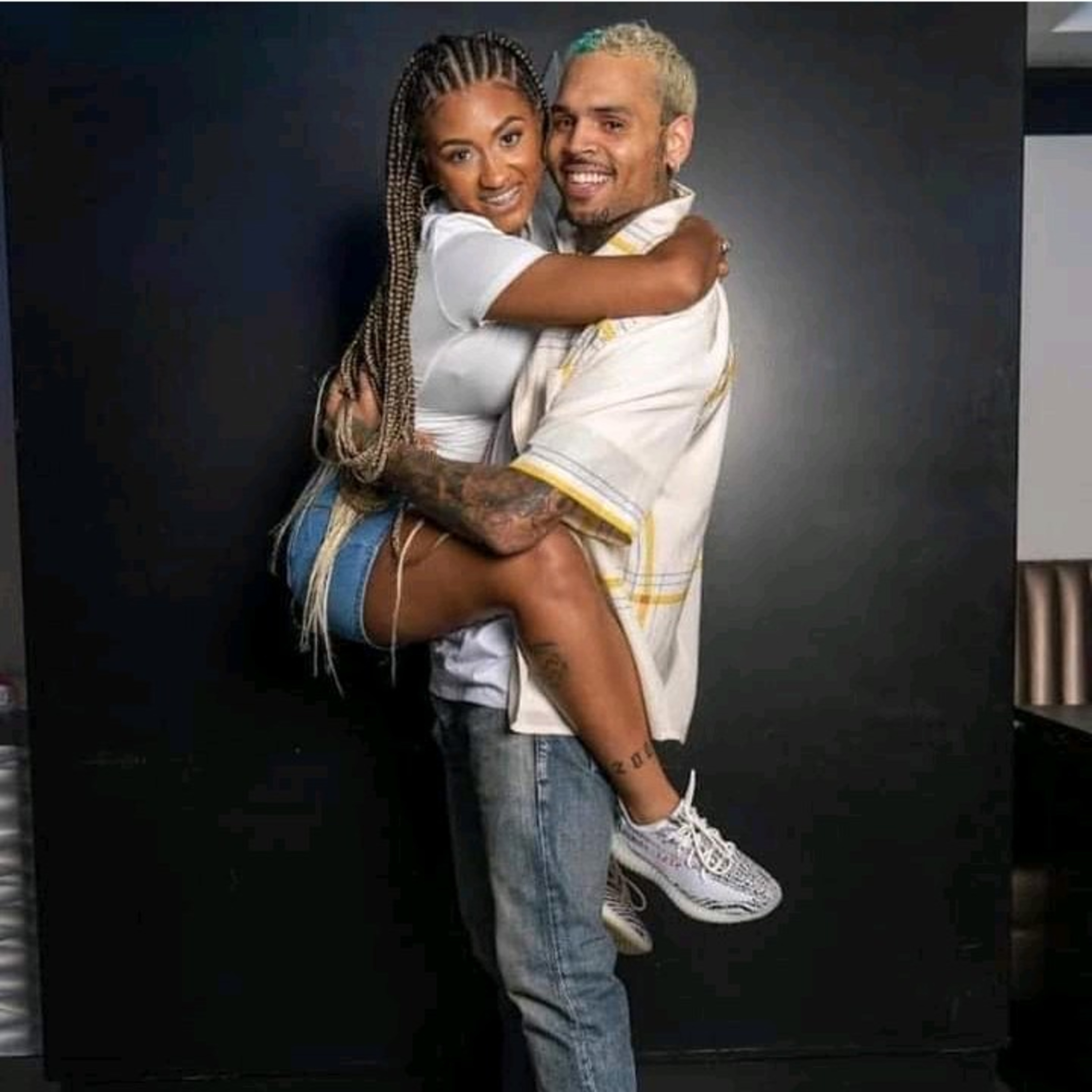 Breezy Charging 1k a Picture aka The Chris Brown Effect