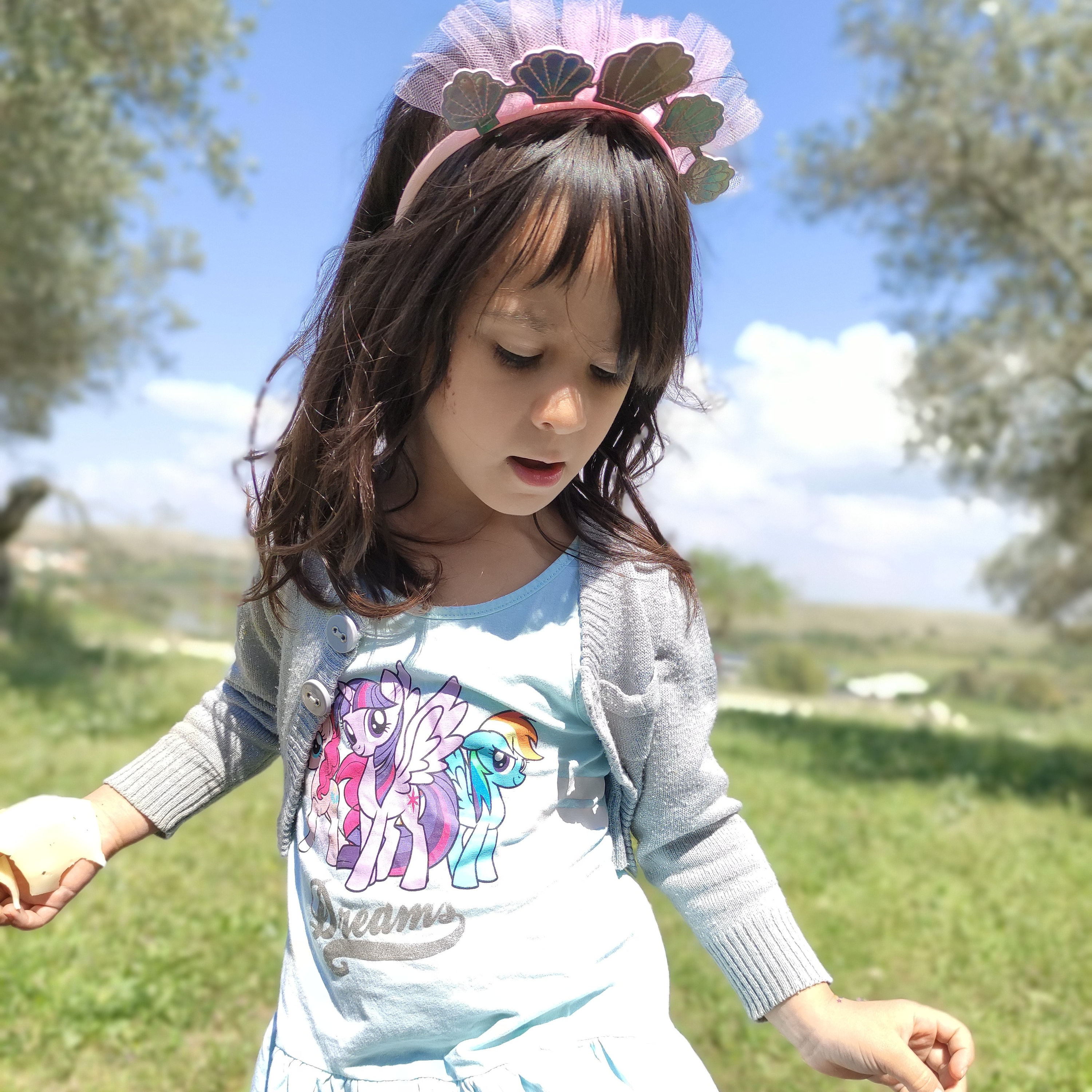 מערת האוצר הקסומה ביער הפיות והפיים.