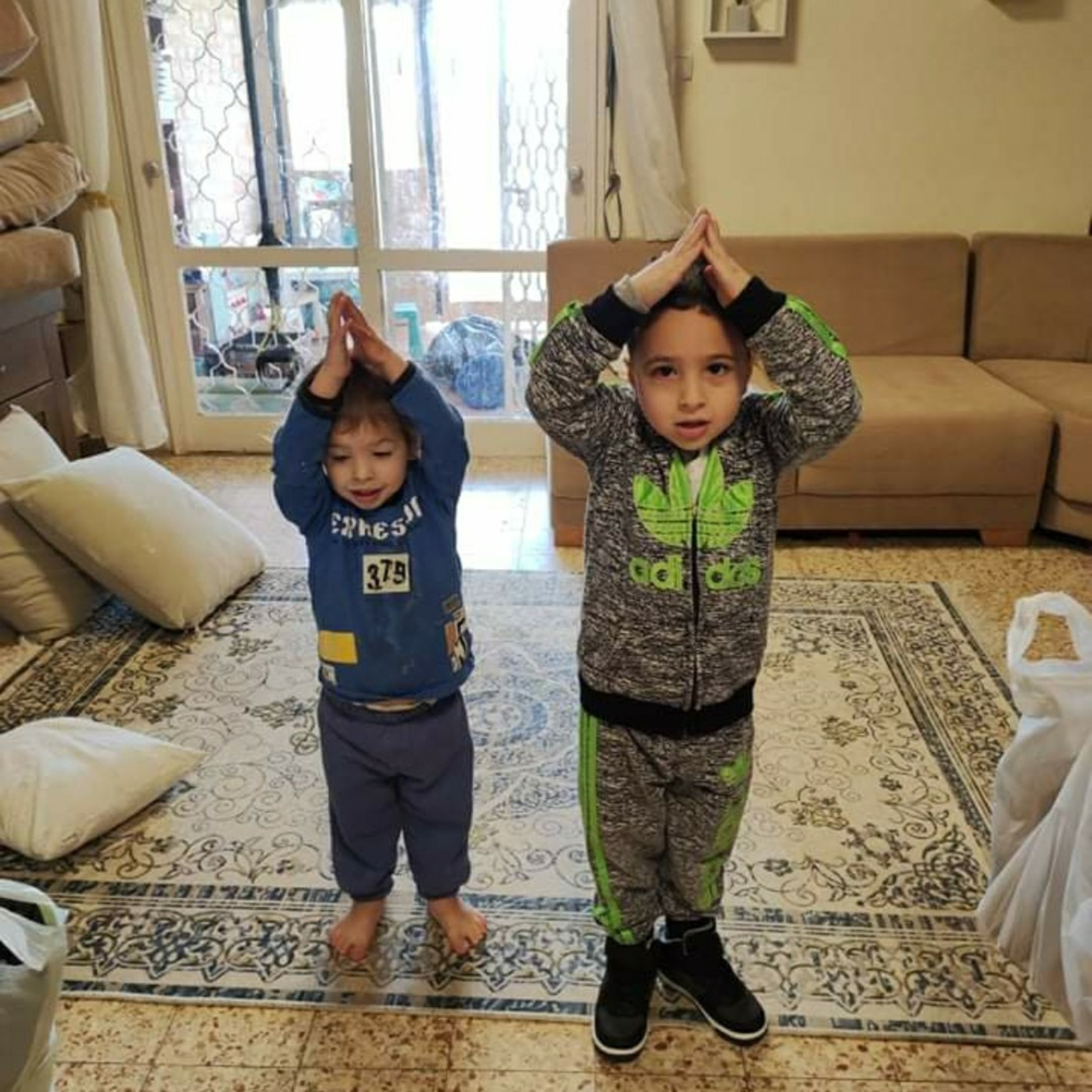 איתי מלך העצים ומתן האח הכי חמוד בעולם