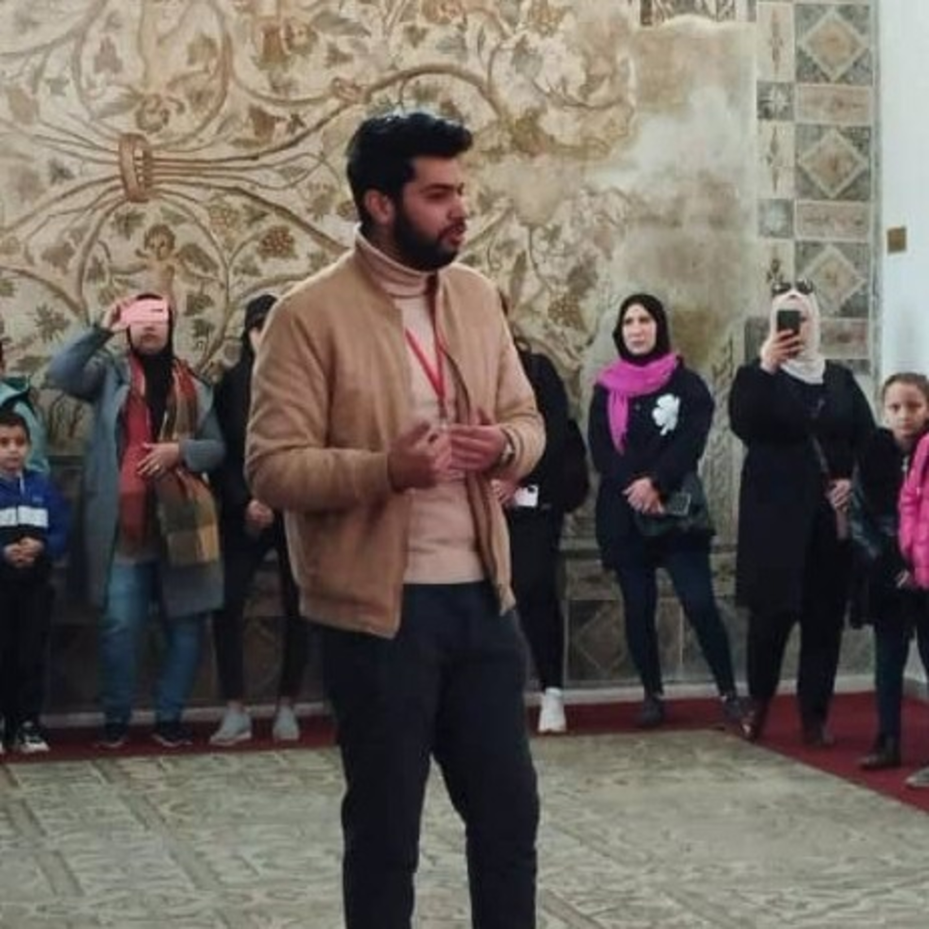 Tawra Ala Rassif ثورة على الرصيف