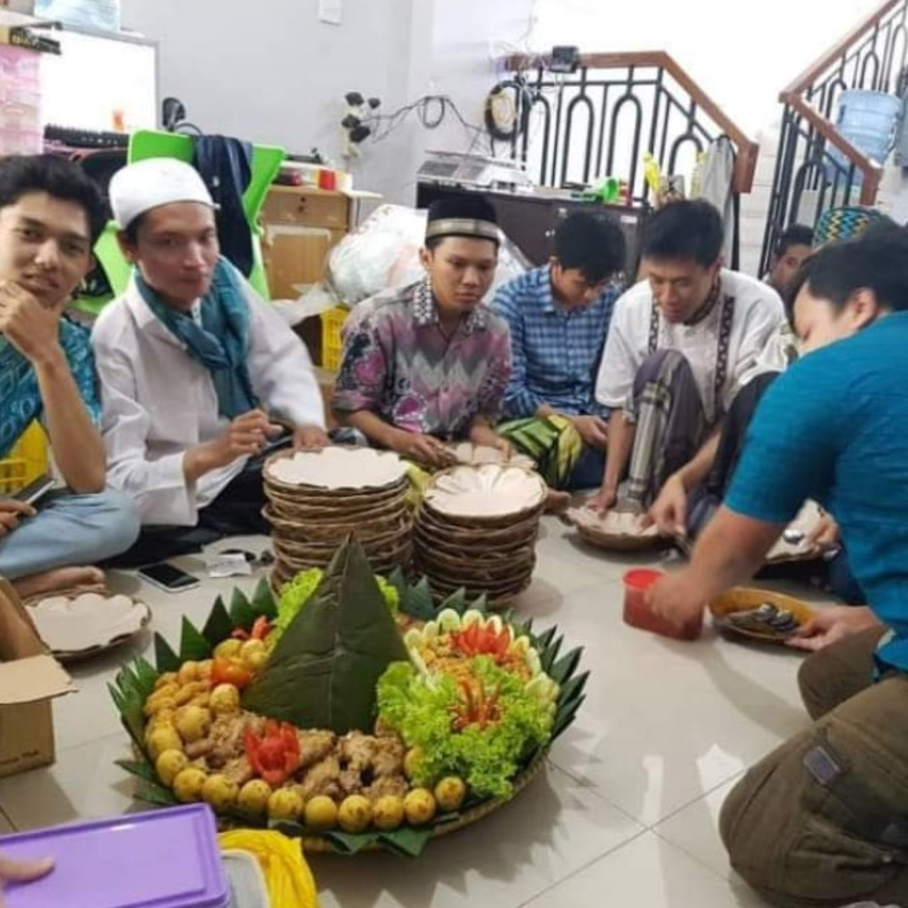 Sharing Bisnis : Kebijakan Amal Jariyah